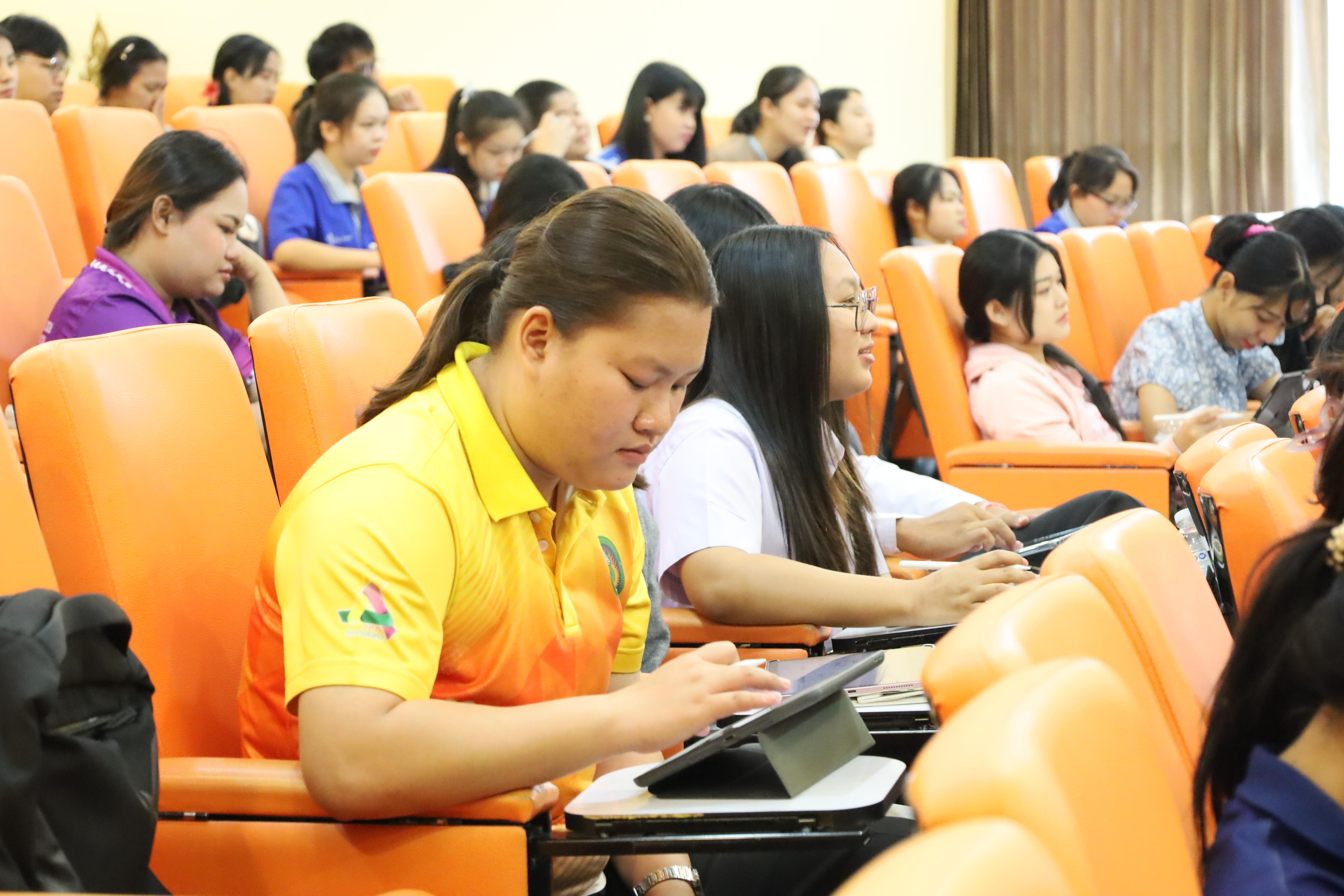 63. กิจกรรมเตรียมความพร้อมเพื่อสอบบรรจุเข้ารับราชการครู สำหรับนักศึกษาหลักสูตรครุศาสตรบัณฑิต วันที่ 2