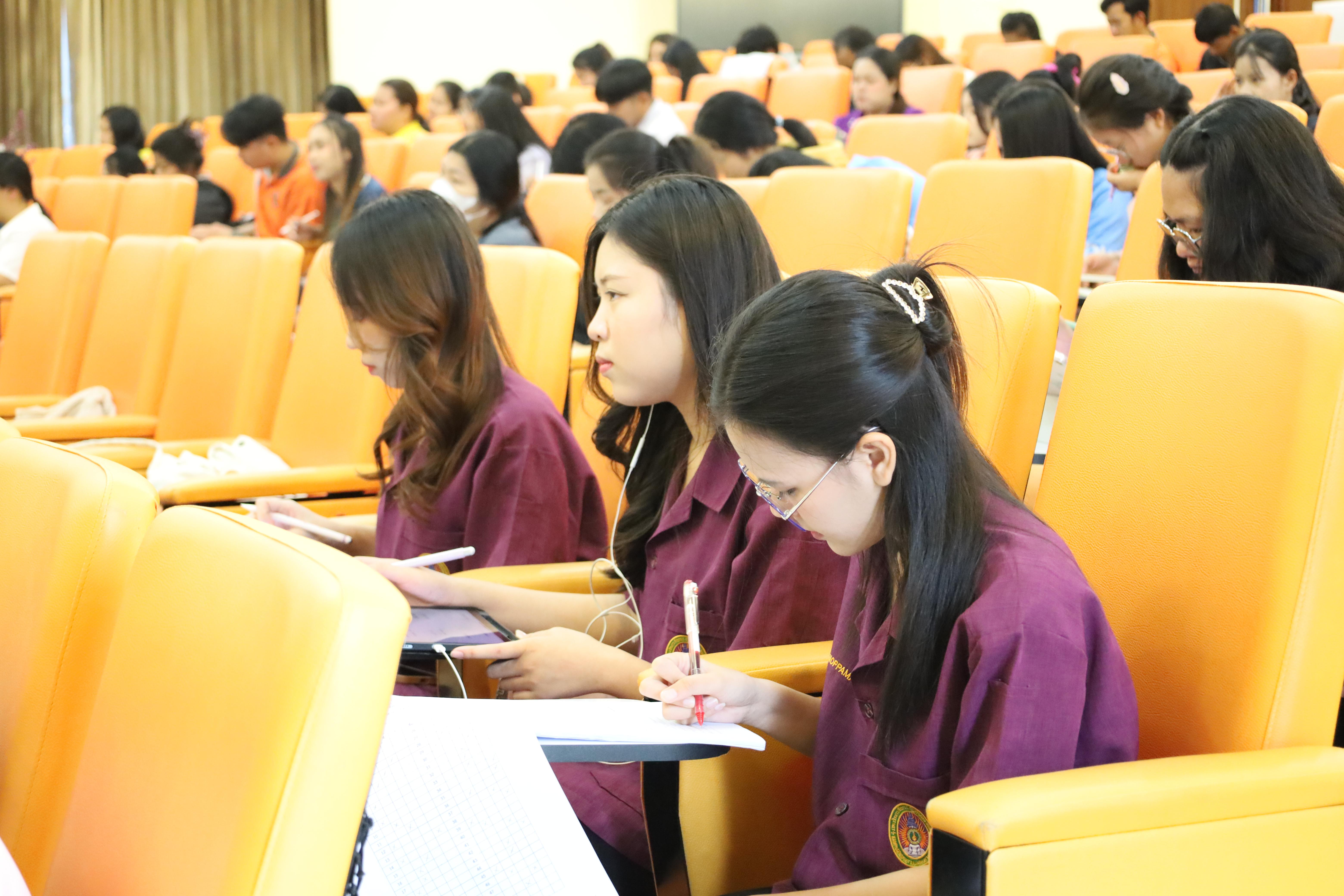 73. กิจกรรมเตรียมความพร้อมเพื่อสอบบรรจุเข้ารับราชการครู สำหรับนักศึกษาหลักสูตรครุศาสตรบัณฑิต วันที่ 2