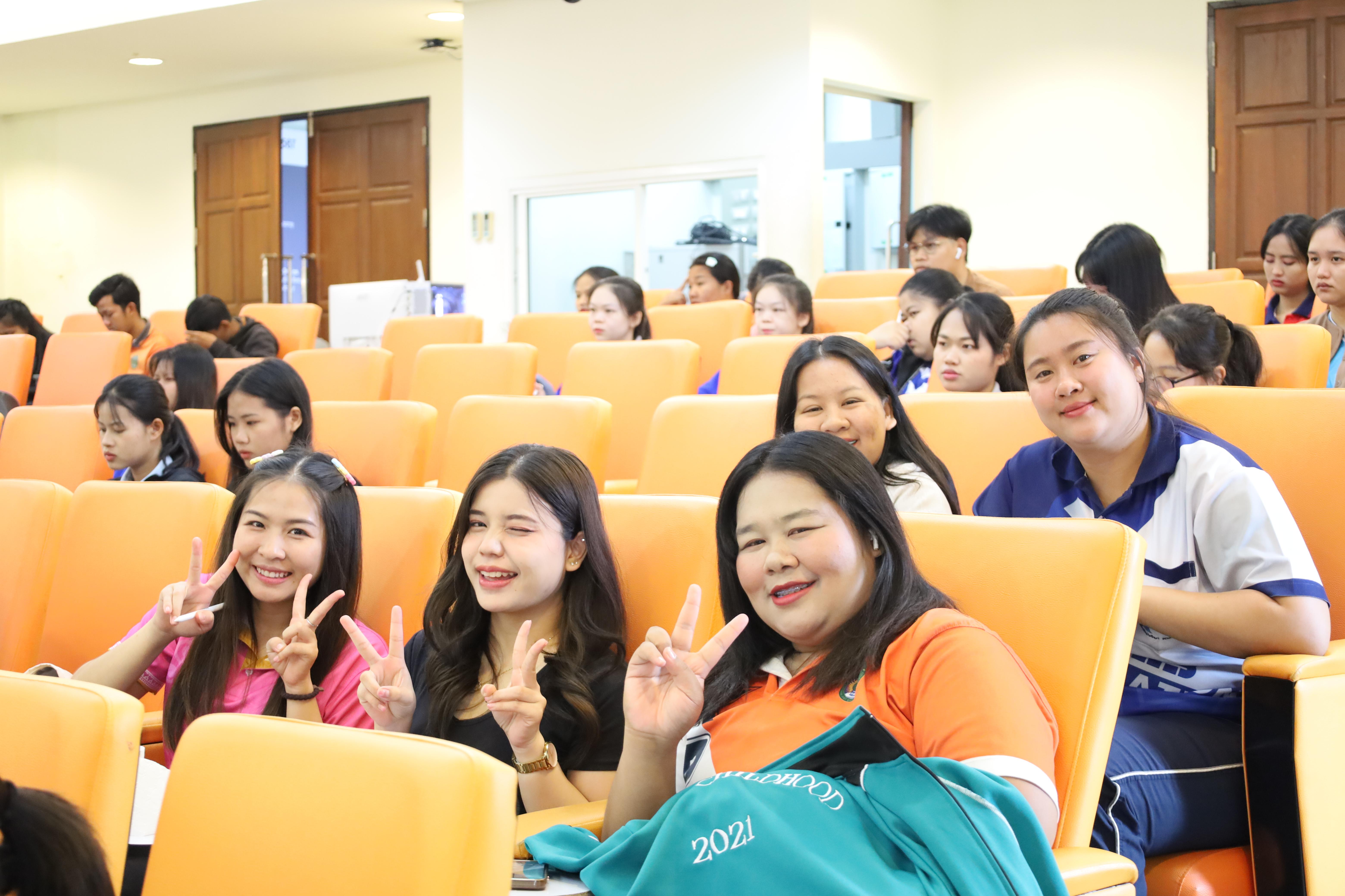 76. กิจกรรมเตรียมความพร้อมเพื่อสอบบรรจุเข้ารับราชการครู สำหรับนักศึกษาหลักสูตรครุศาสตรบัณฑิต วันที่ 2