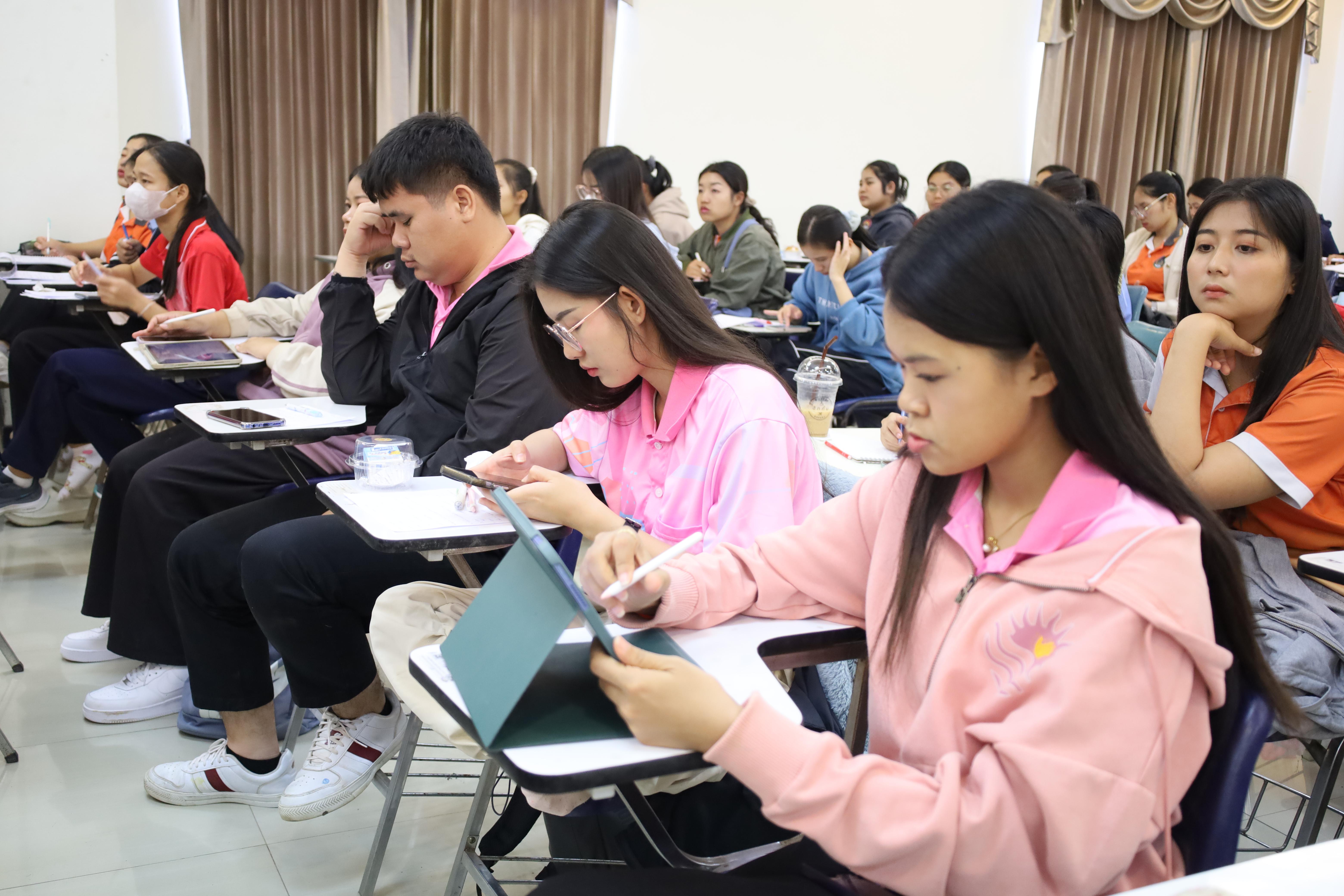 87. กิจกรรมเตรียมความพร้อมเพื่อสอบบรรจุเข้ารับราชการครู สำหรับนักศึกษาหลักสูตรครุศาสตรบัณฑิต วันที่ 2