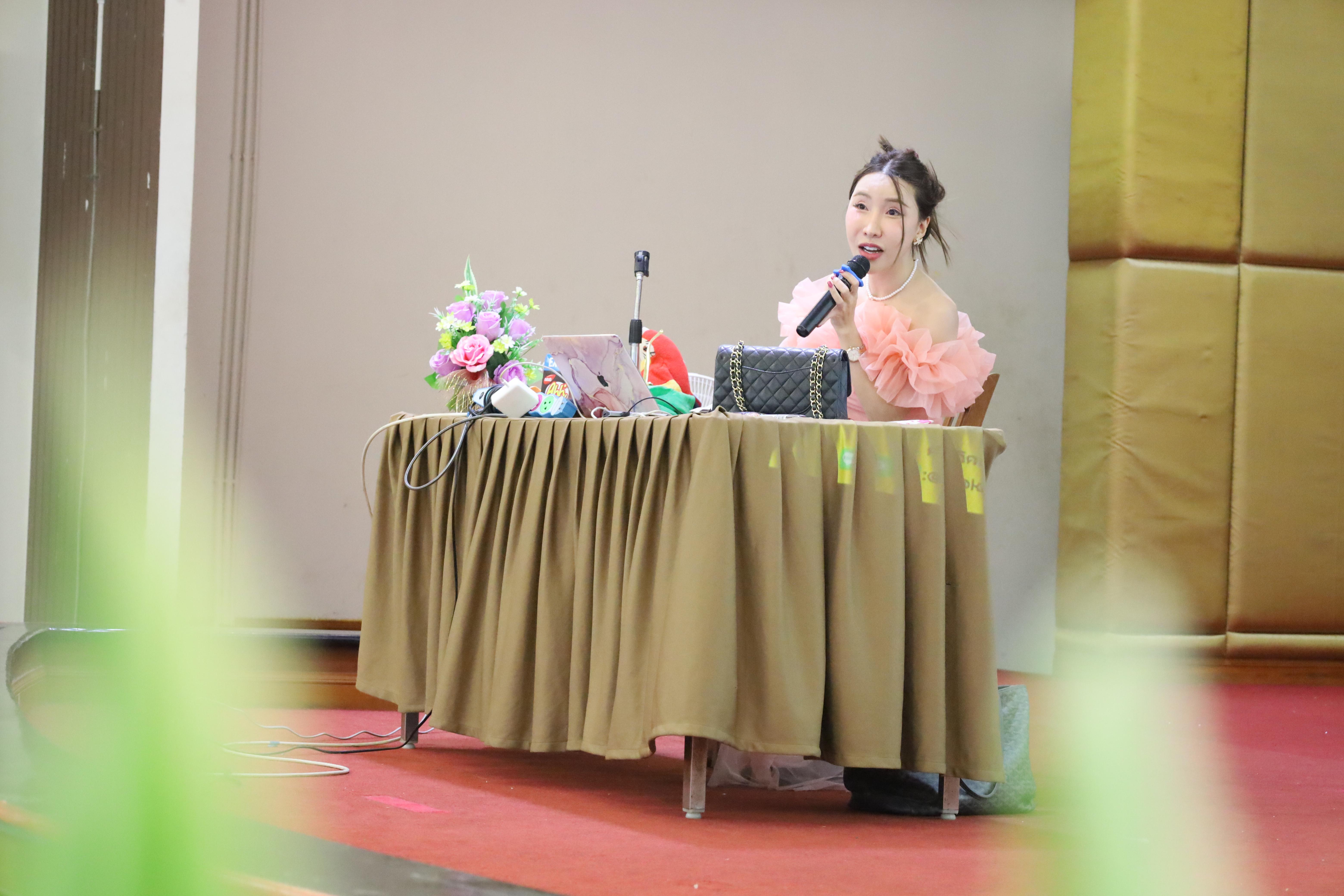 112. กิจกรรมเตรียมความพร้อมเพื่อสอบบรรจุเข้ารับราชการครู สำหรับนักศึกษาหลักสูตรครุศาสตรบัณฑิต วันที่ 2