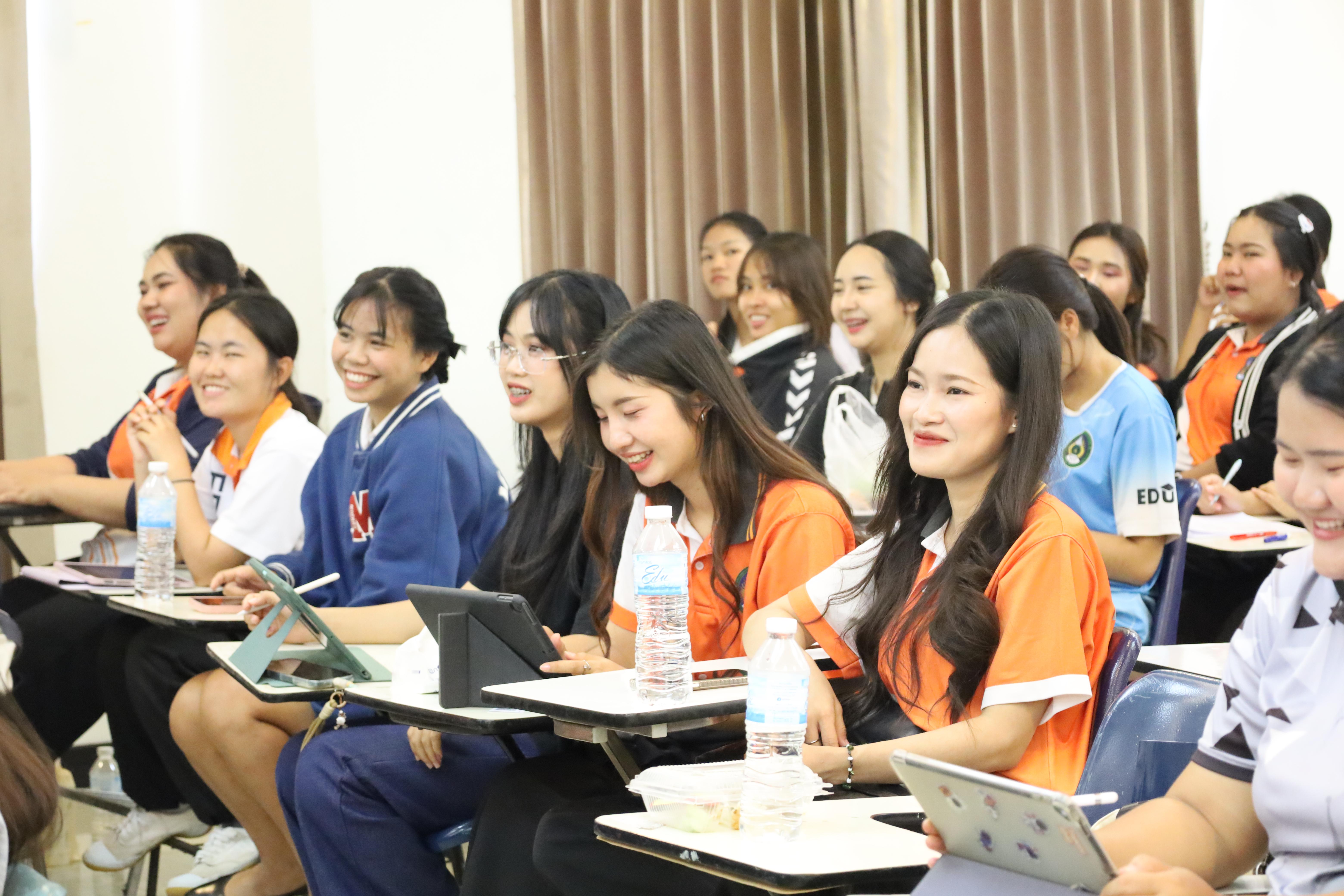 120. กิจกรรมเตรียมความพร้อมเพื่อสอบบรรจุเข้ารับราชการครู สำหรับนักศึกษาหลักสูตรครุศาสตรบัณฑิต วันที่ 2