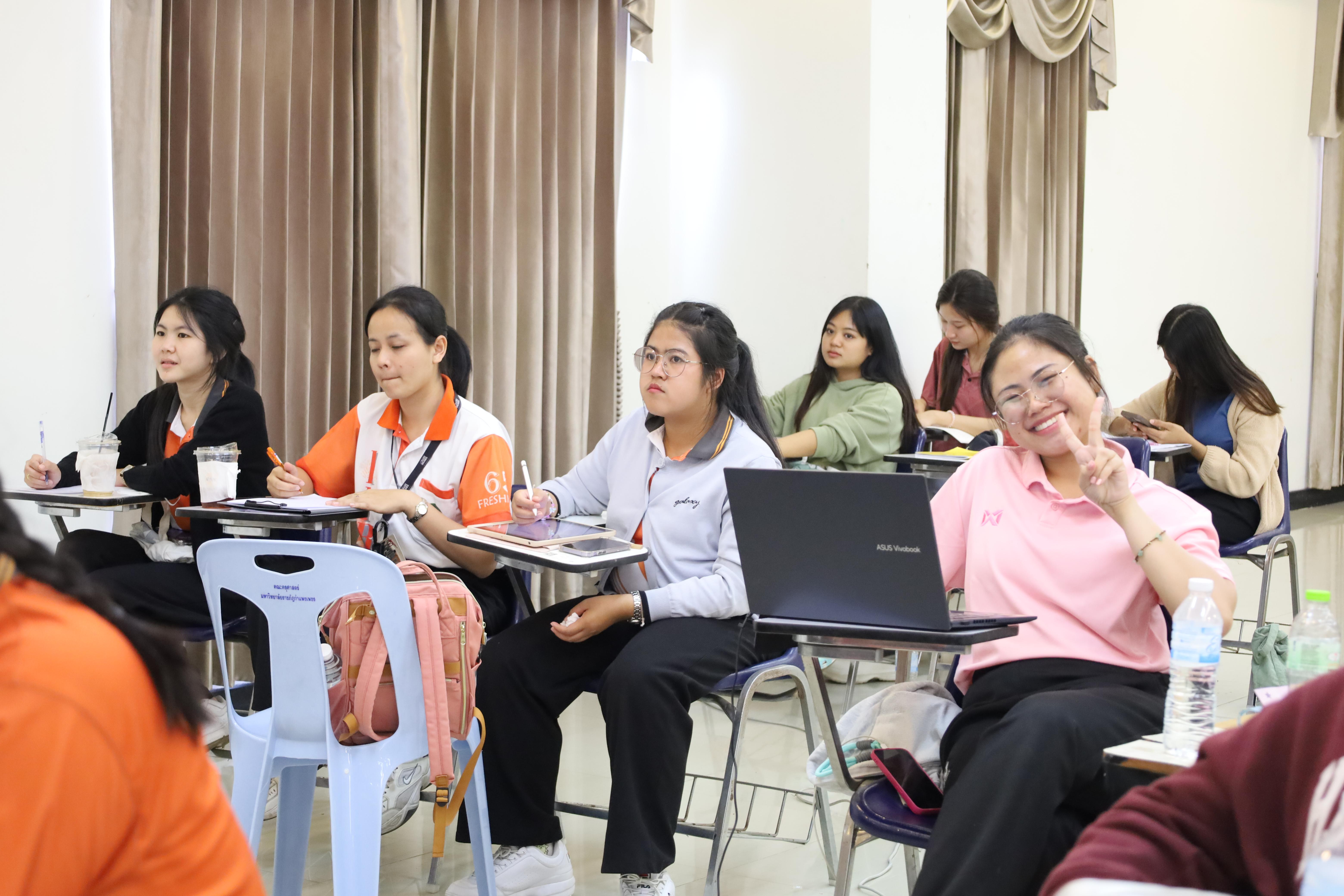 125. กิจกรรมเตรียมความพร้อมเพื่อสอบบรรจุเข้ารับราชการครู สำหรับนักศึกษาหลักสูตรครุศาสตรบัณฑิต วันที่ 2