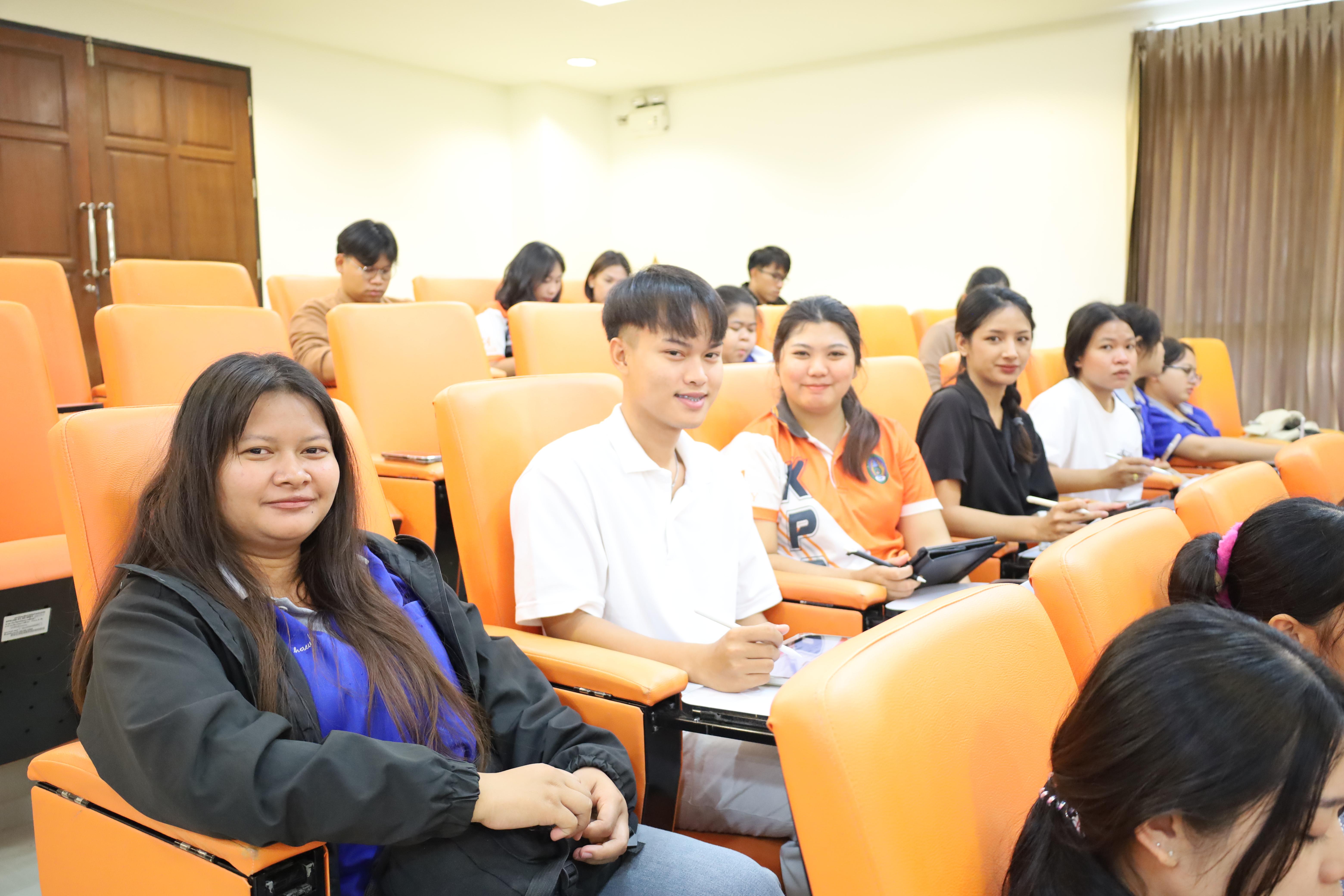 155. กิจกรรมเตรียมความพร้อมเพื่อสอบบรรจุเข้ารับราชการครู สำหรับนักศึกษาหลักสูตรครุศาสตรบัณฑิต วันที่ 2