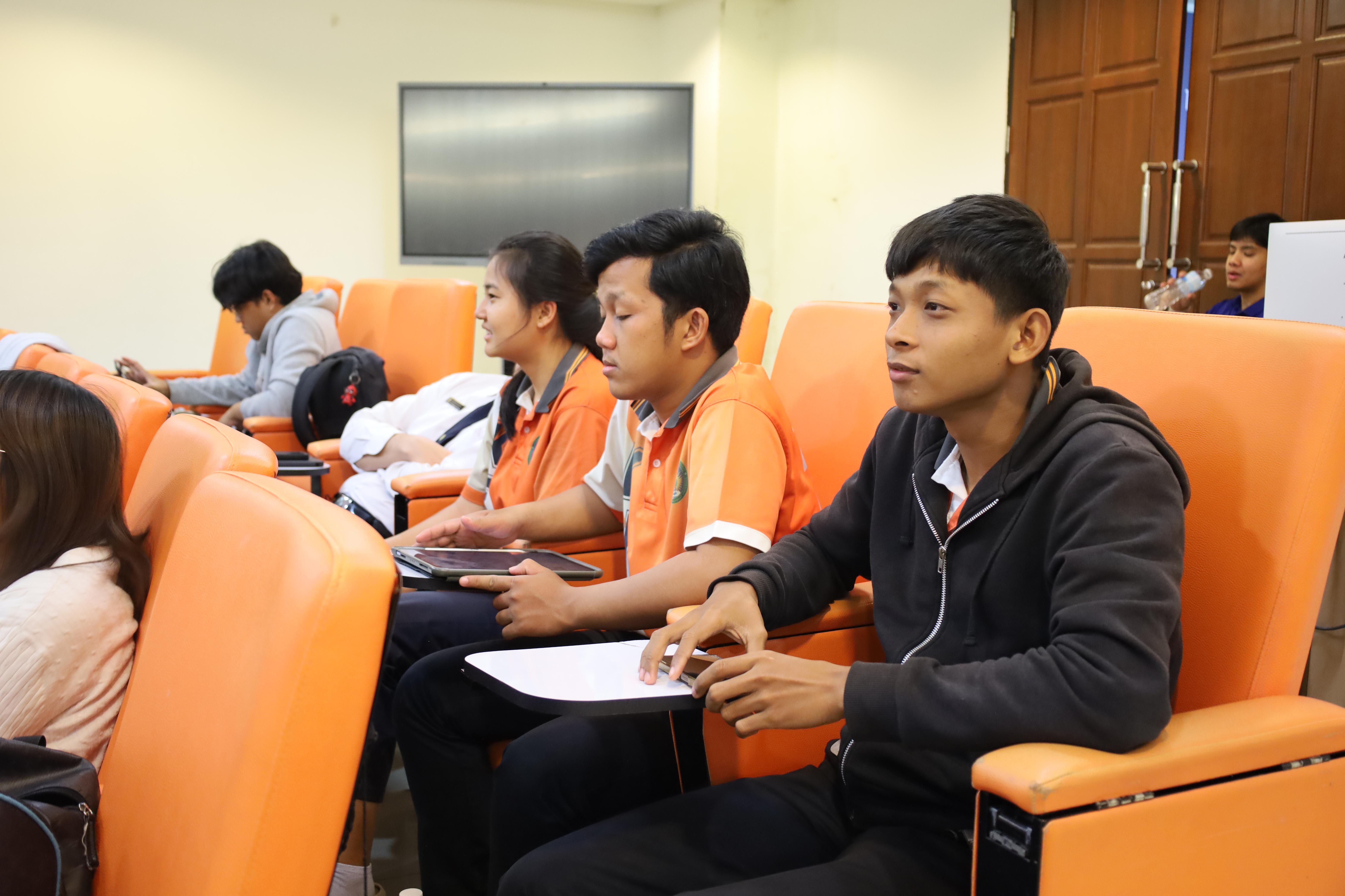 159. กิจกรรมเตรียมความพร้อมเพื่อสอบบรรจุเข้ารับราชการครู สำหรับนักศึกษาหลักสูตรครุศาสตรบัณฑิต วันที่ 2