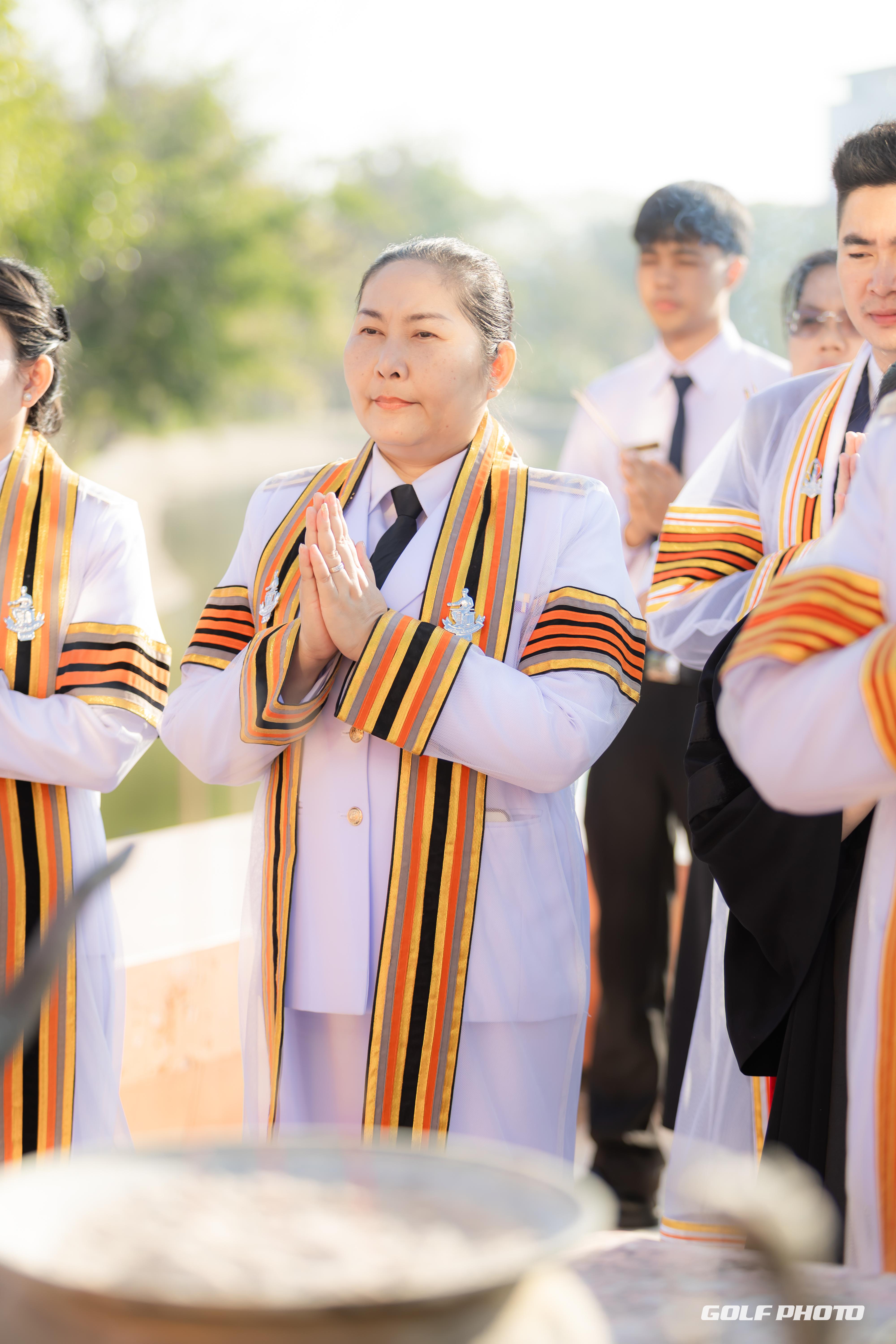 56. ประมวลภาพพิธีปัจฉิมนิเทศนักศึกษาหลักสูตรครุศาสตรบัณฑิต1