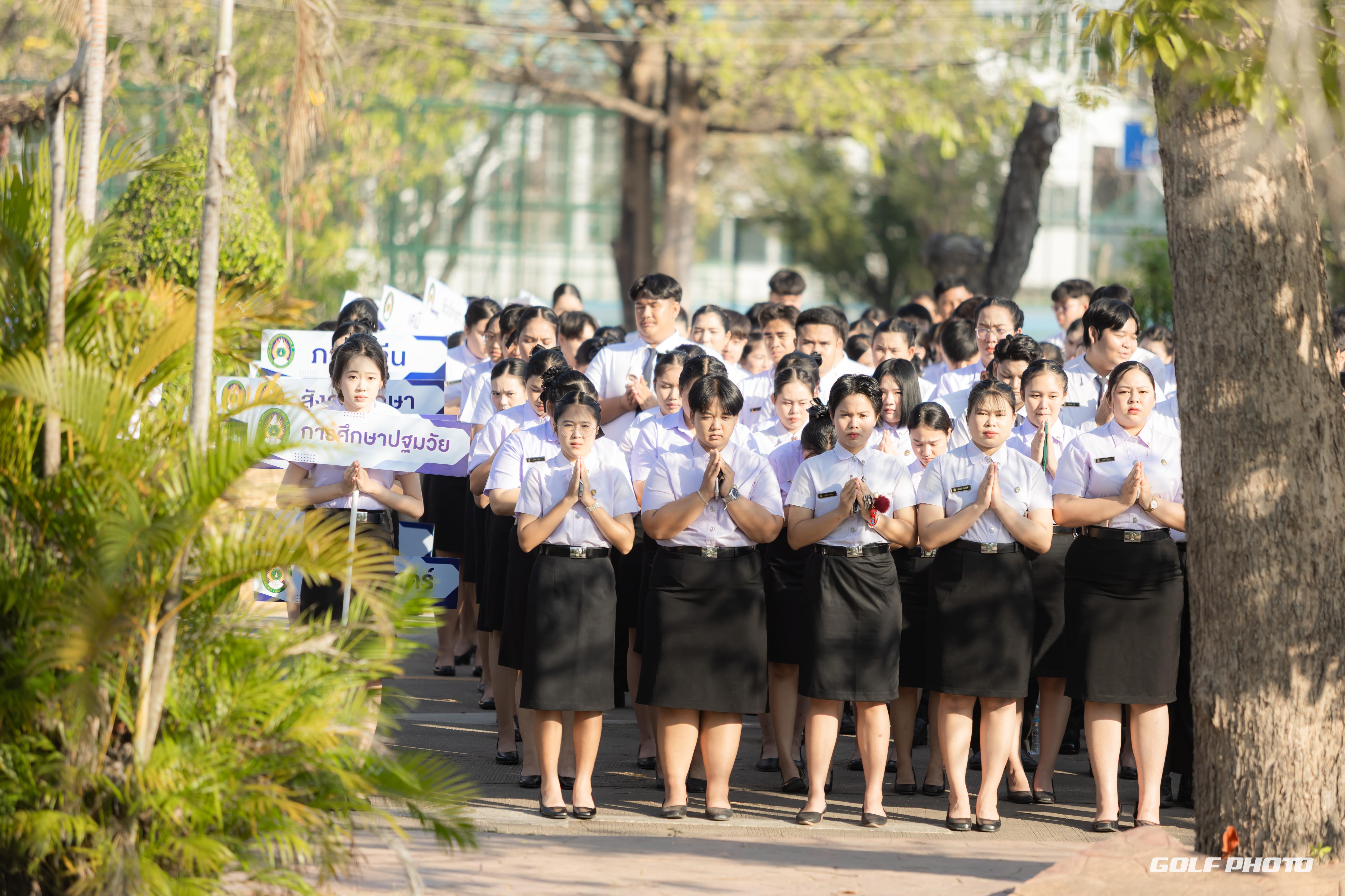 60. ประมวลภาพพิธีปัจฉิมนิเทศนักศึกษาหลักสูตรครุศาสตรบัณฑิต1
