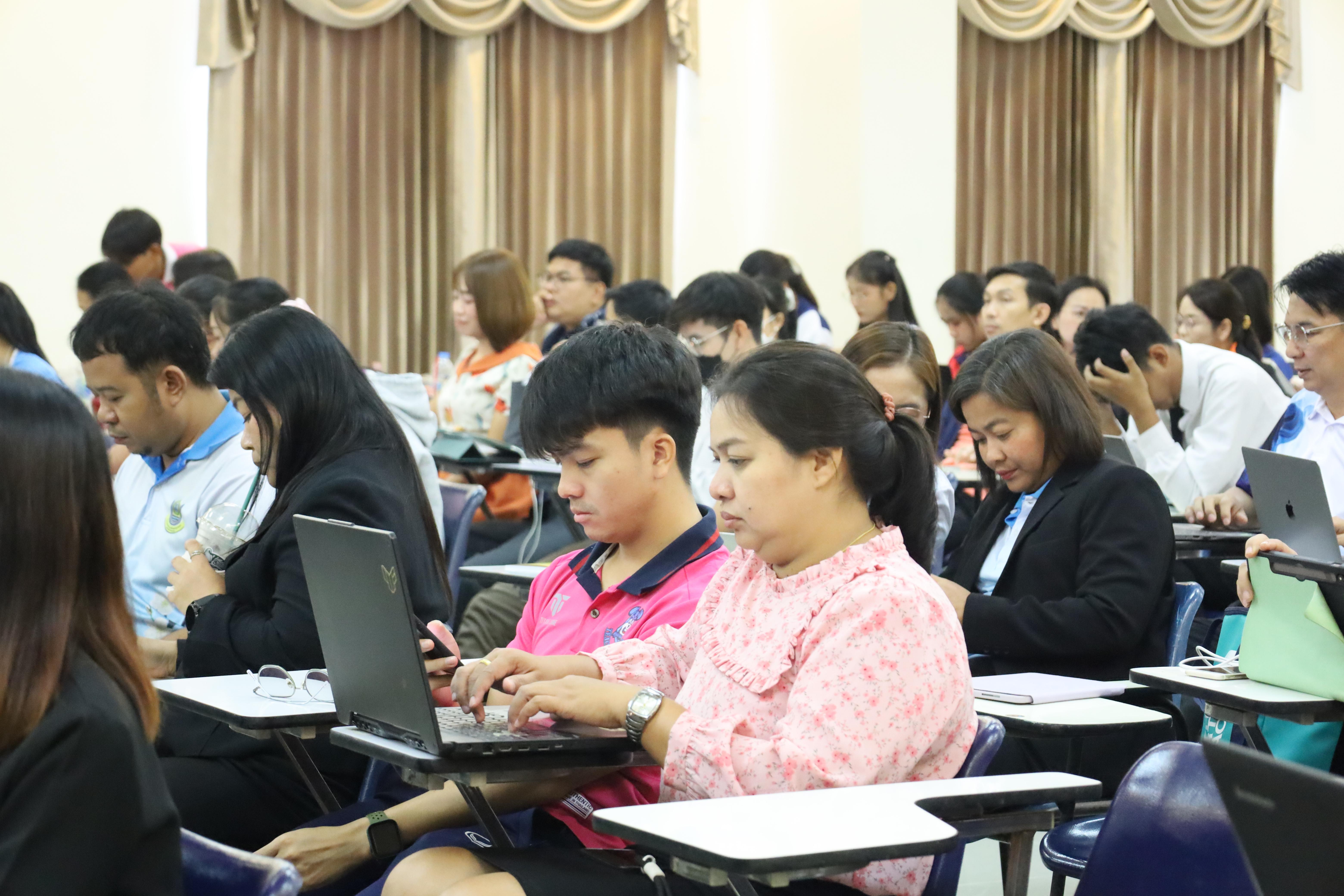 12. กิจกรรมโครงการพัฒนานวัตกรทางการศึกษาเพื่อพัฒนาท้องถิ่นโดยใช้สมรรถนะเป็นฐาน