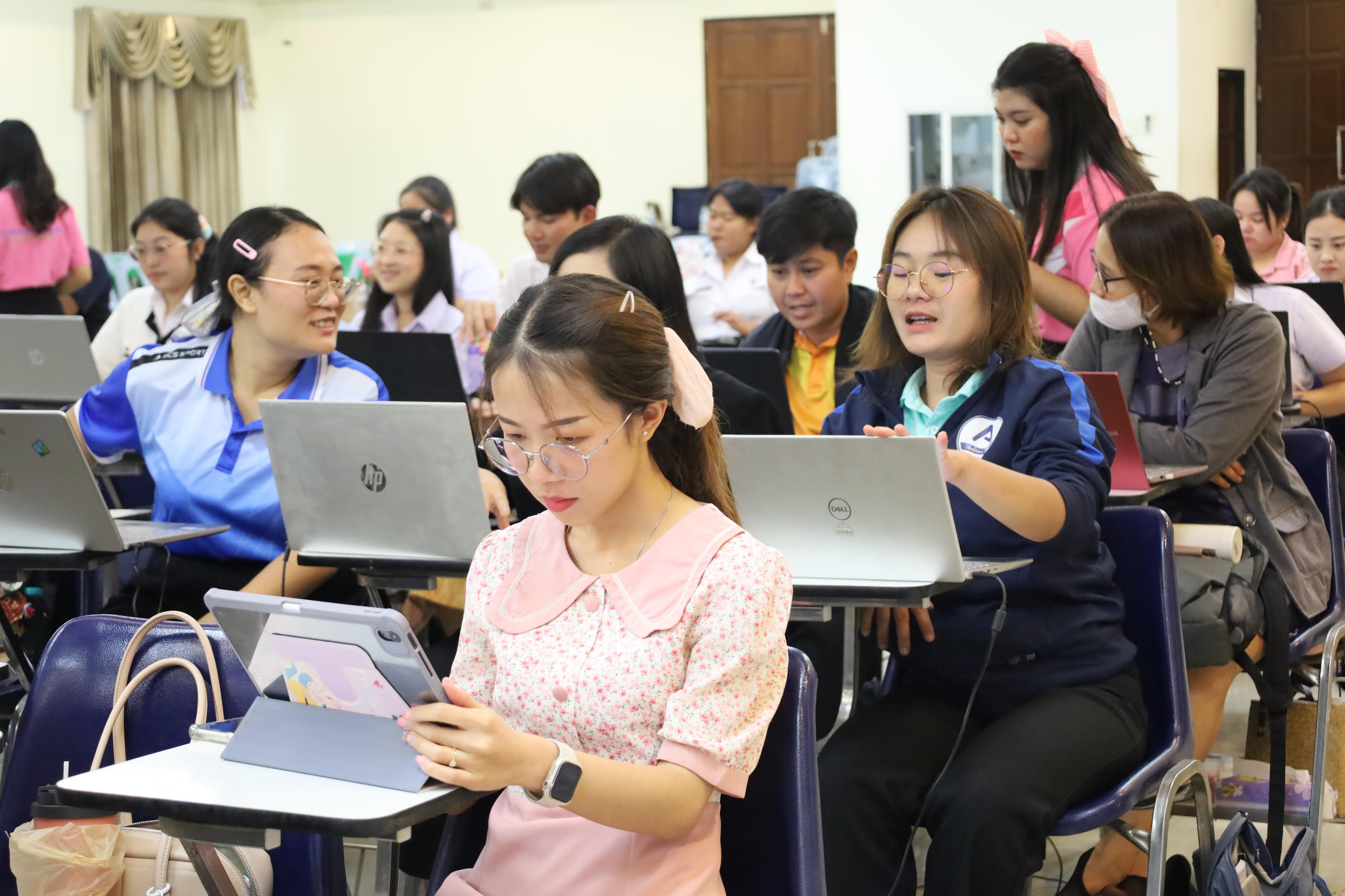 16. กิจกรรมโครงการพัฒนานวัตกรทางการศึกษาเพื่อพัฒนาท้องถิ่นโดยใช้สมรรถนะเป็นฐาน