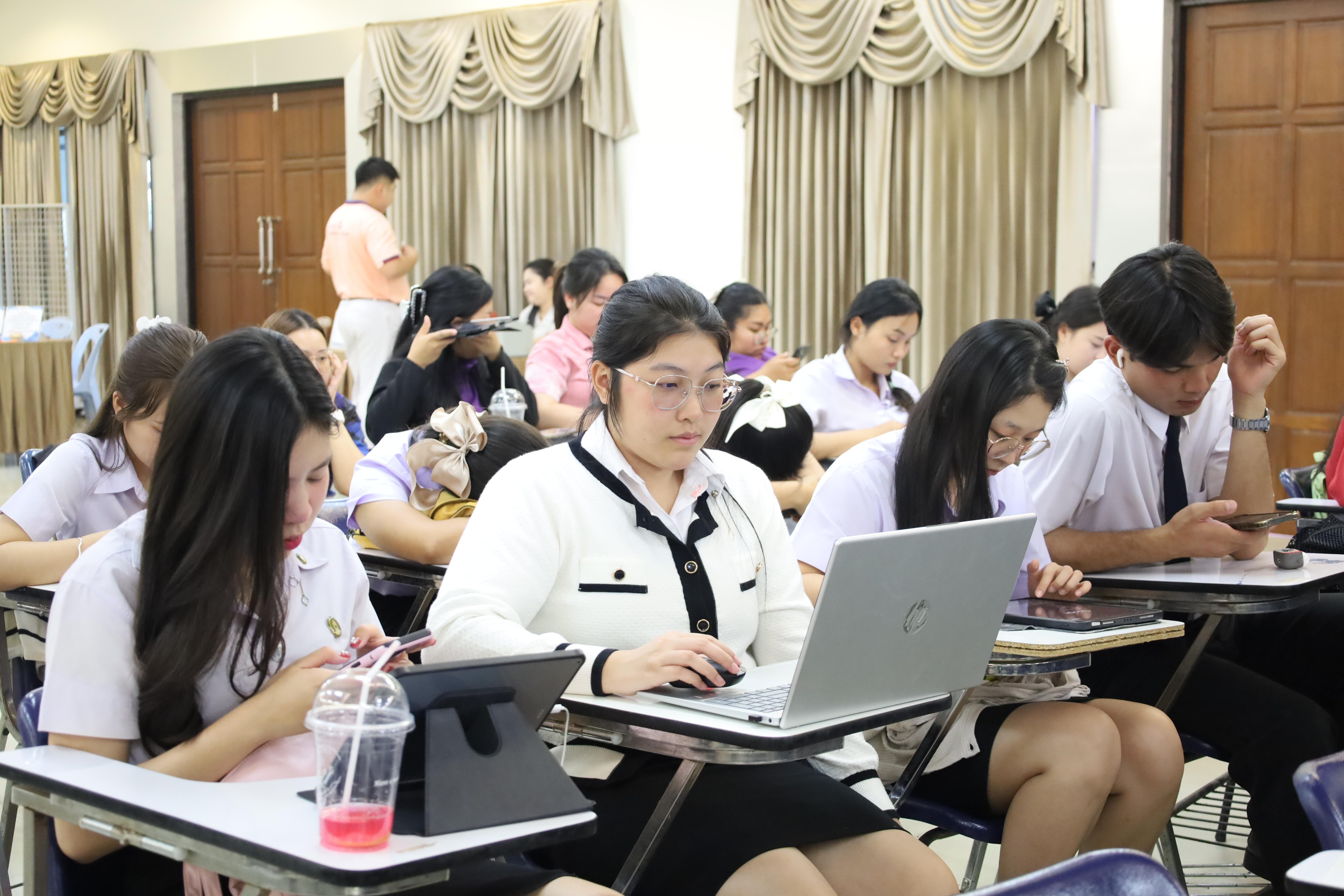 41. กิจกรรมโครงการพัฒนานวัตกรทางการศึกษาเพื่อพัฒนาท้องถิ่นโดยใช้สมรรถนะเป็นฐาน