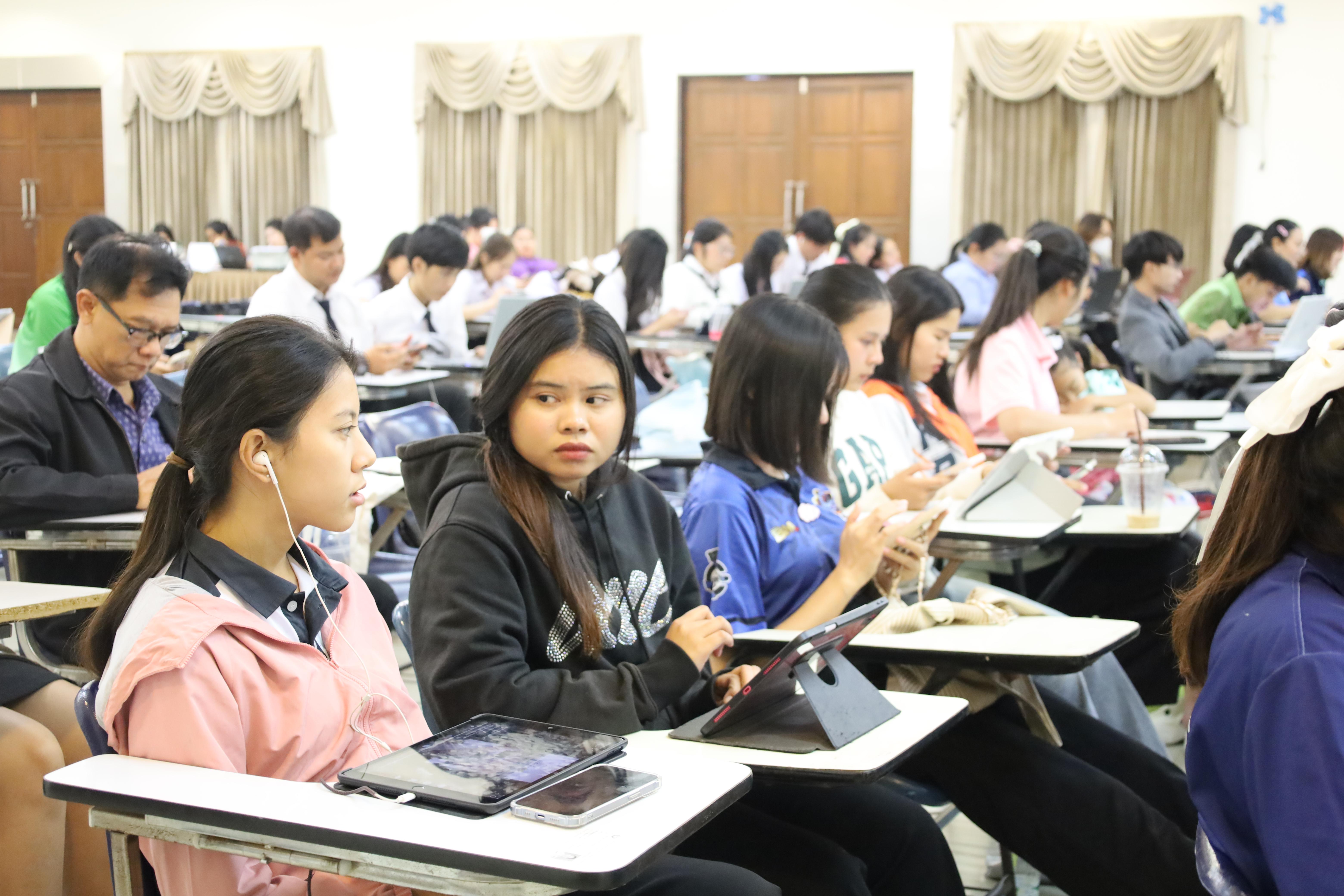 52. กิจกรรมโครงการพัฒนานวัตกรทางการศึกษาเพื่อพัฒนาท้องถิ่นโดยใช้สมรรถนะเป็นฐาน