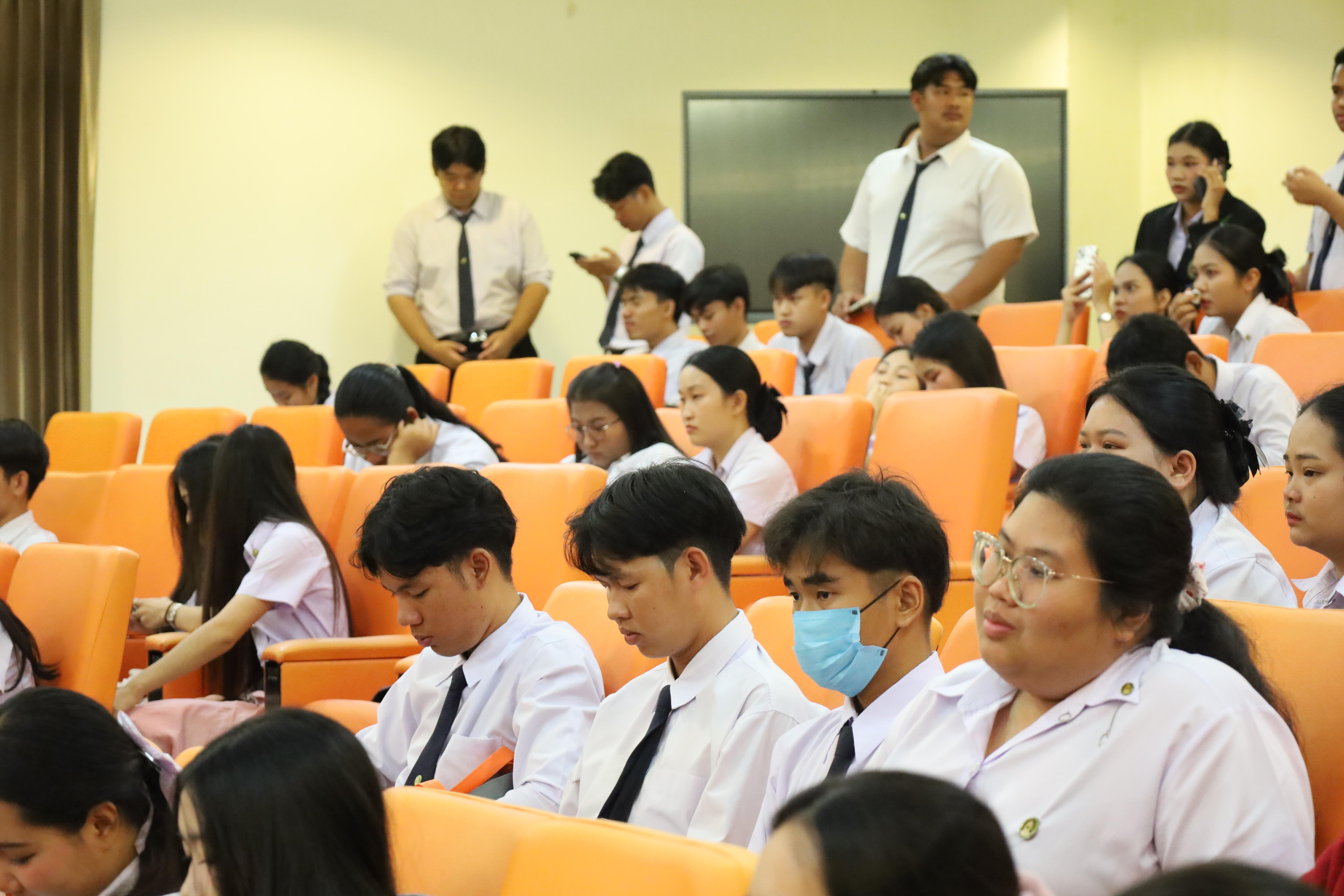 73. การเสวนาวิชาการสอบครูผู้ช่วย "ชีวิตฝึกสอน"