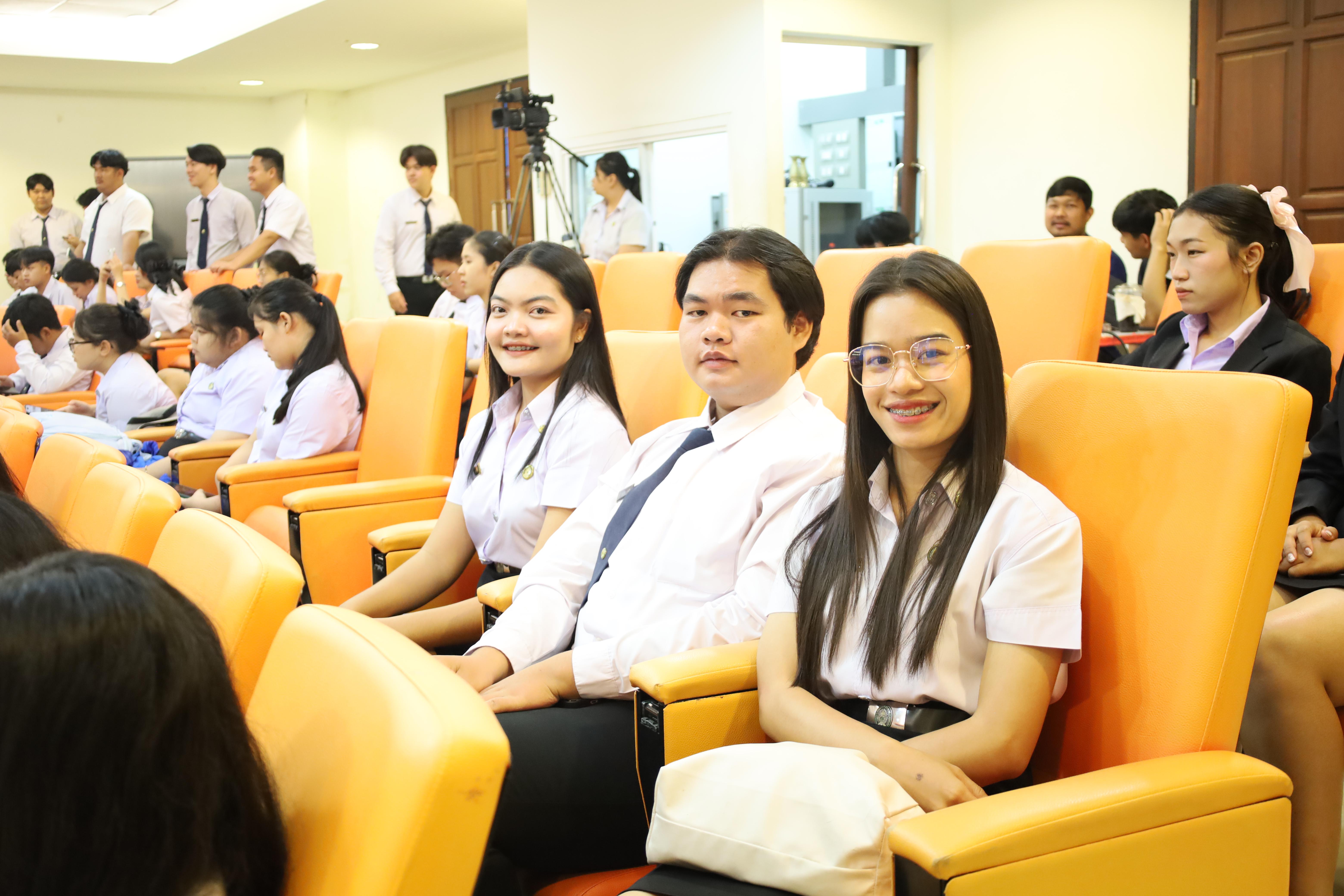 78. การเสวนาวิชาการสอบครูผู้ช่วย "ชีวิตฝึกสอน"