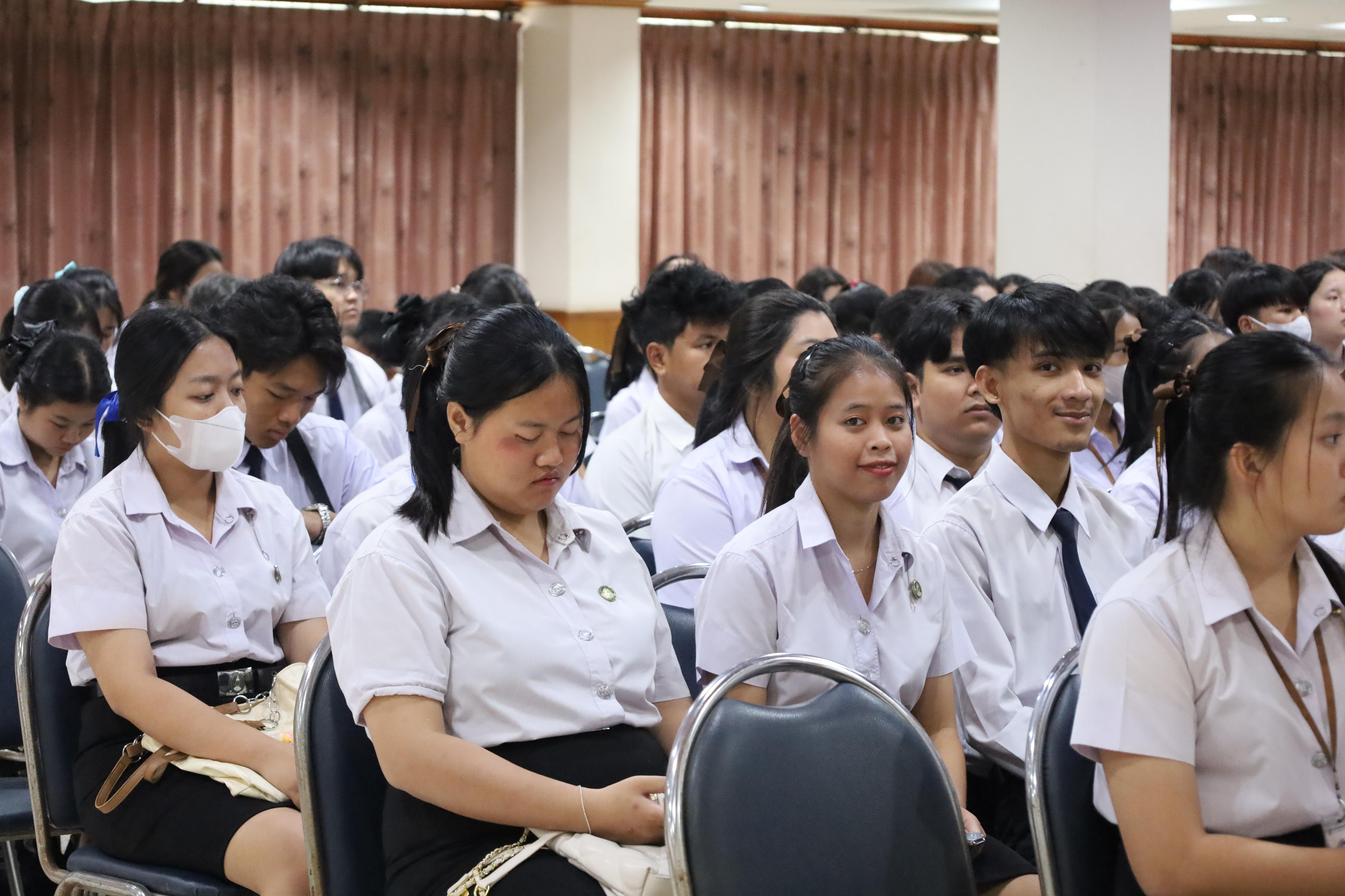 20. กิจกรรมอบรมพัฒนาทักษะนักศึกษาตามฐานสมรรถนะ ชั้นปีที่ 1 (ครูดี)