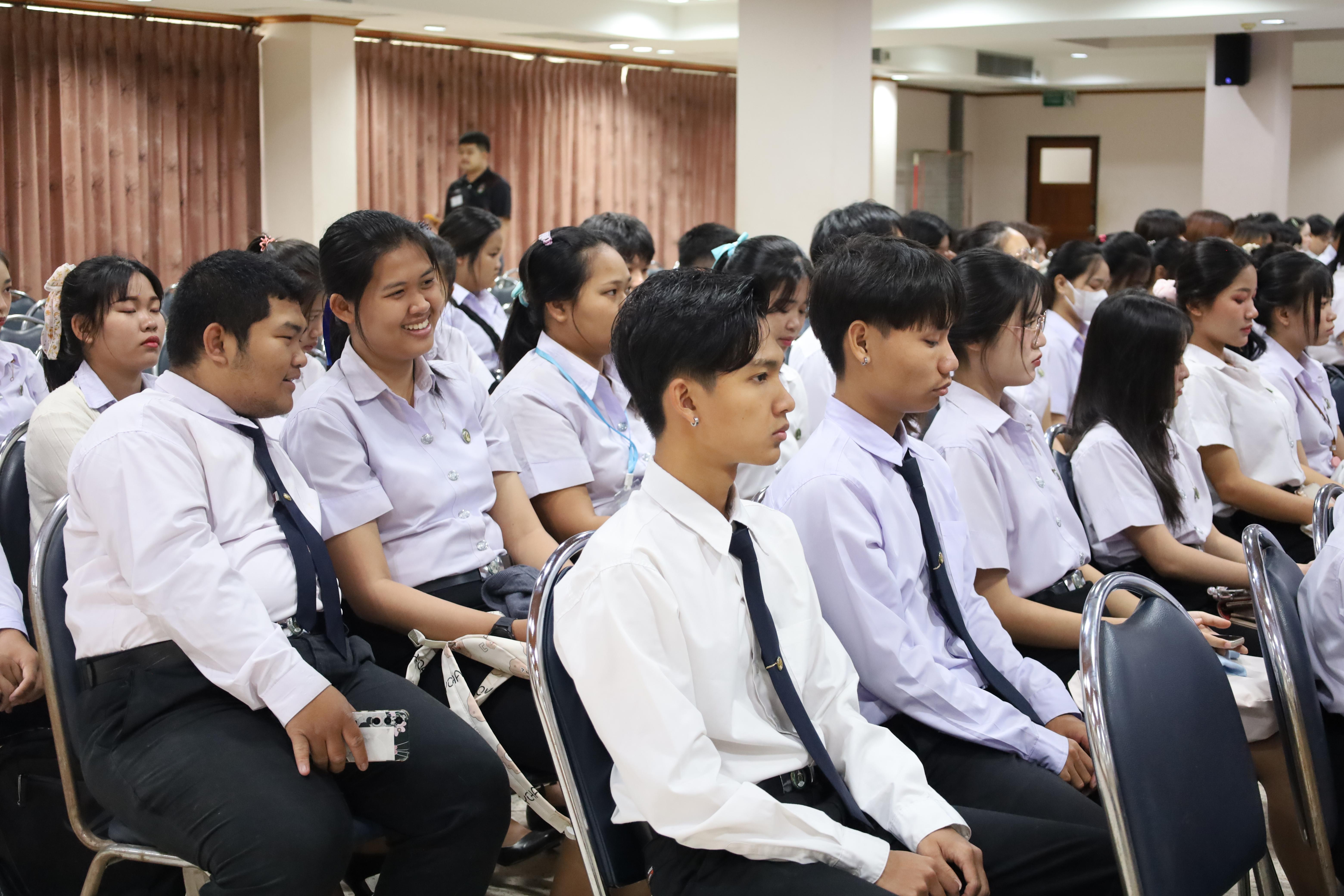 23. กิจกรรมอบรมพัฒนาทักษะนักศึกษาตามฐานสมรรถนะ ชั้นปีที่ 1 (ครูดี)