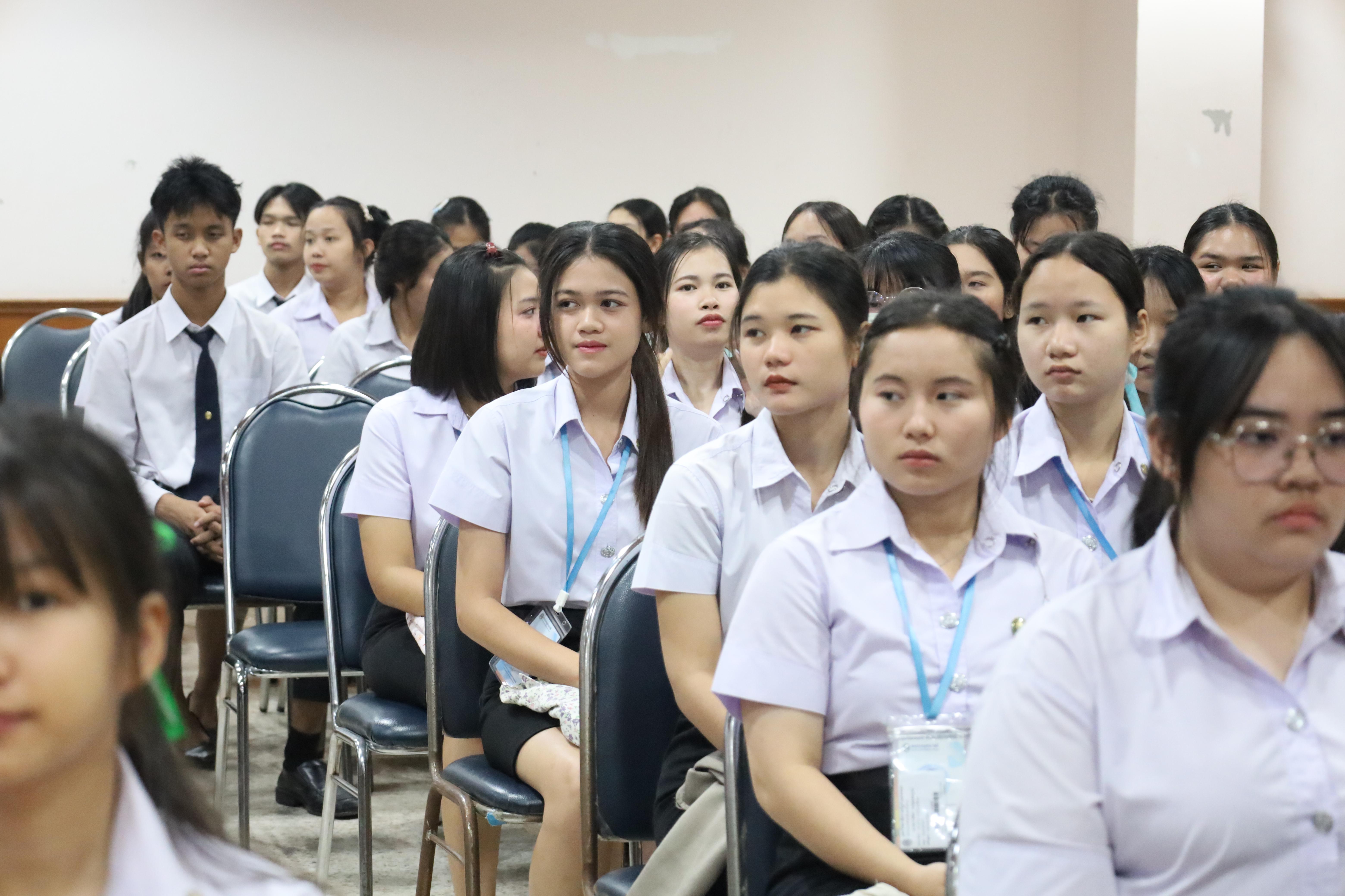 29. กิจกรรมอบรมพัฒนาทักษะนักศึกษาตามฐานสมรรถนะ ชั้นปีที่ 1 (ครูดี)