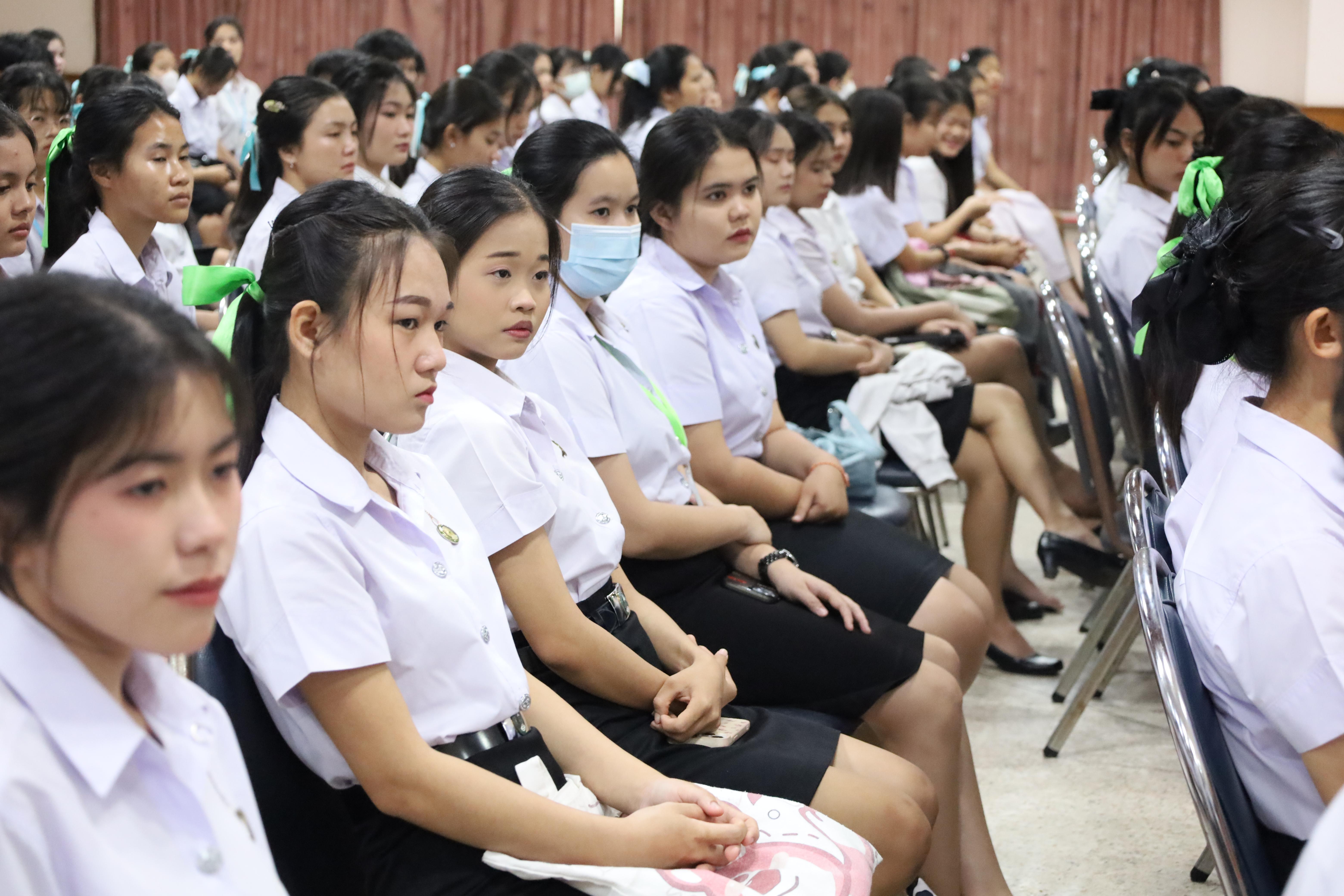 31. กิจกรรมอบรมพัฒนาทักษะนักศึกษาตามฐานสมรรถนะ ชั้นปีที่ 1 (ครูดี)