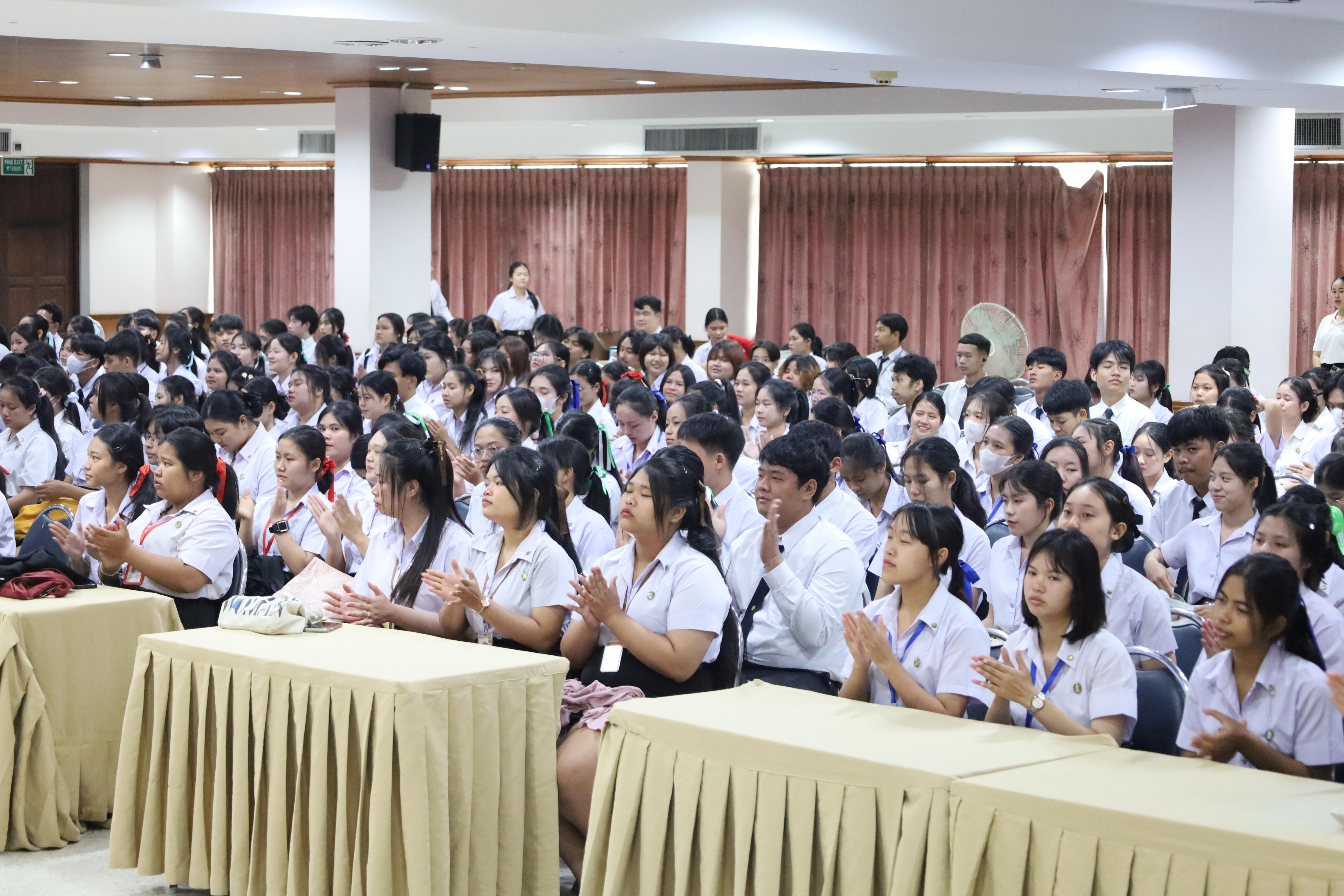 61. กิจกรรมอบรมพัฒนาทักษะนักศึกษาตามฐานสมรรถนะ ชั้นปีที่ 1 (ครูดี)