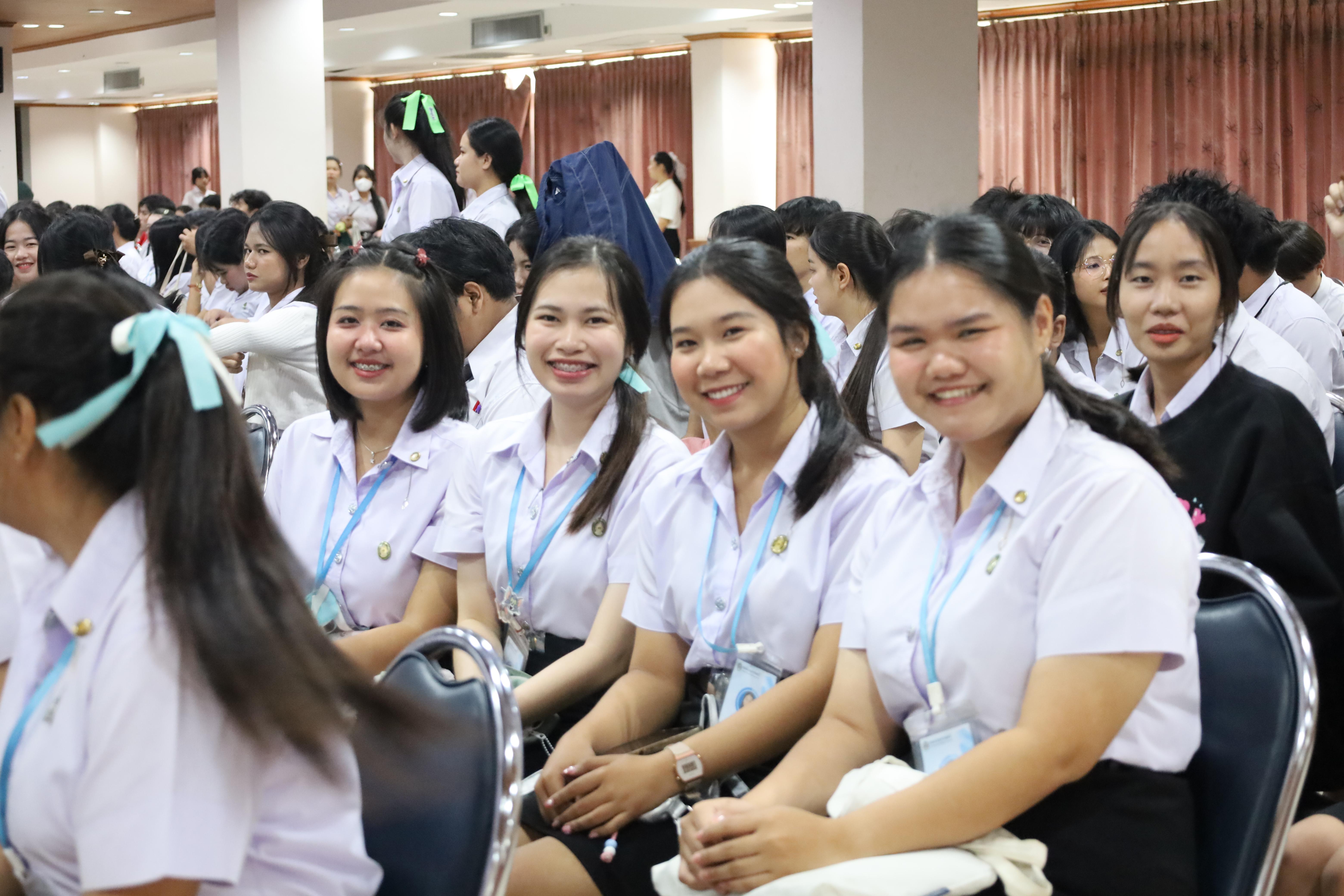 62. กิจกรรมอบรมพัฒนาทักษะนักศึกษาตามฐานสมรรถนะ ชั้นปีที่ 1 (ครูดี)