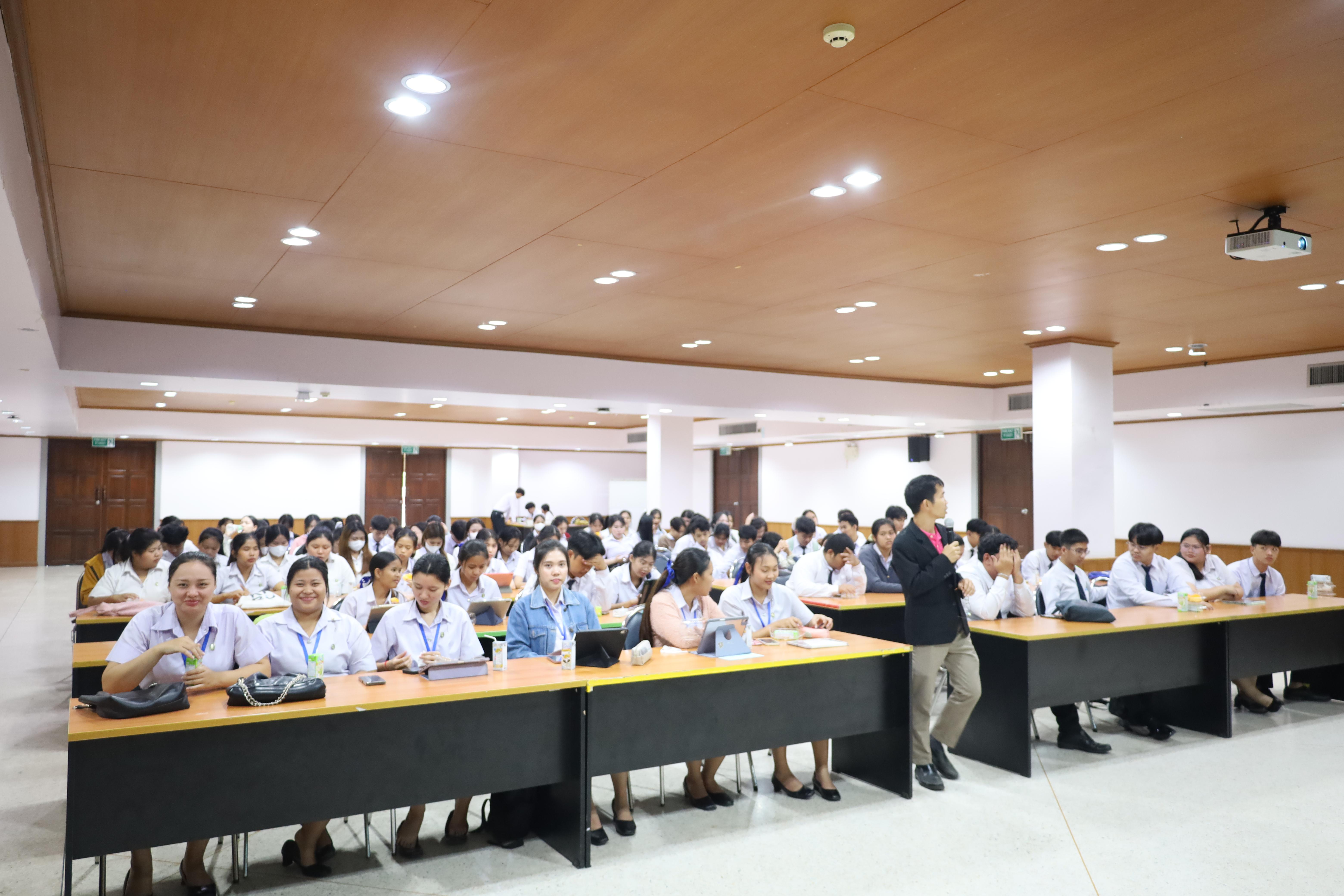 72. กิจกรรมอบรมพัฒนาทักษะนักศึกษาตามฐานสมรรถนะ ชั้นปีที่ 1 (ครูดี)