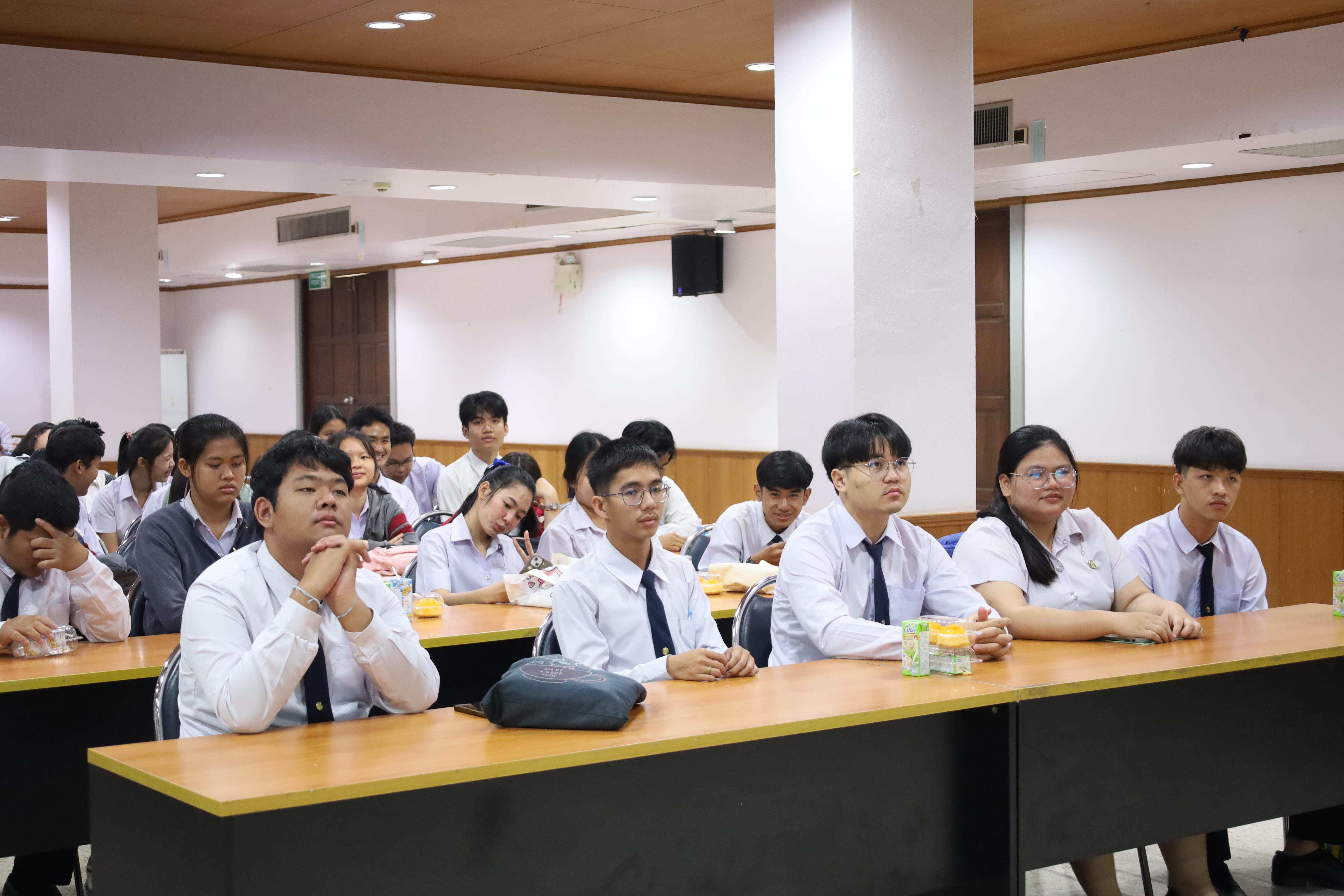 75. กิจกรรมอบรมพัฒนาทักษะนักศึกษาตามฐานสมรรถนะ ชั้นปีที่ 1 (ครูดี)