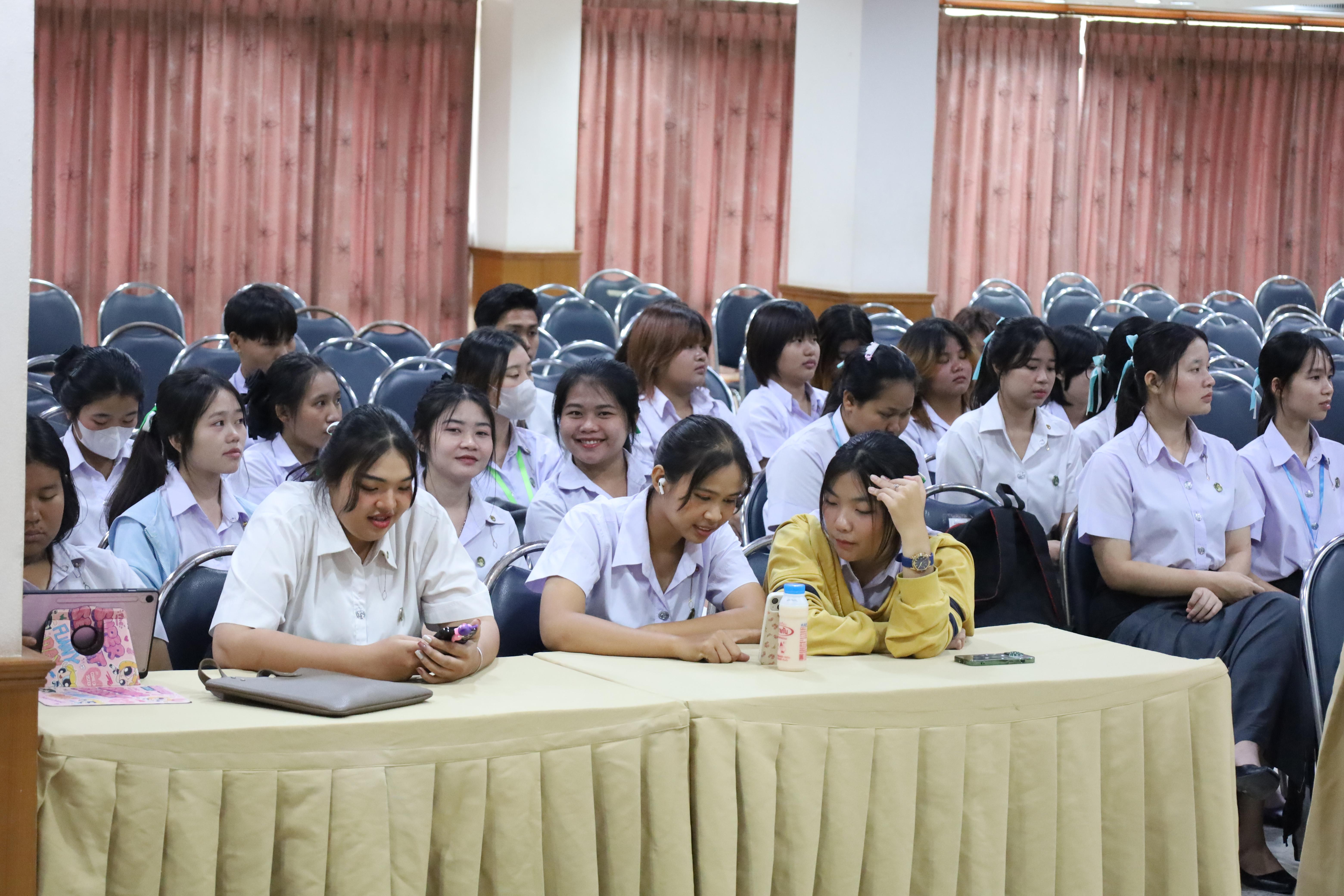 139. กิจกรรมอบรมพัฒนาทักษะนักศึกษาตามฐานสมรรถนะ ชั้นปีที่ 1 (ครูดี)