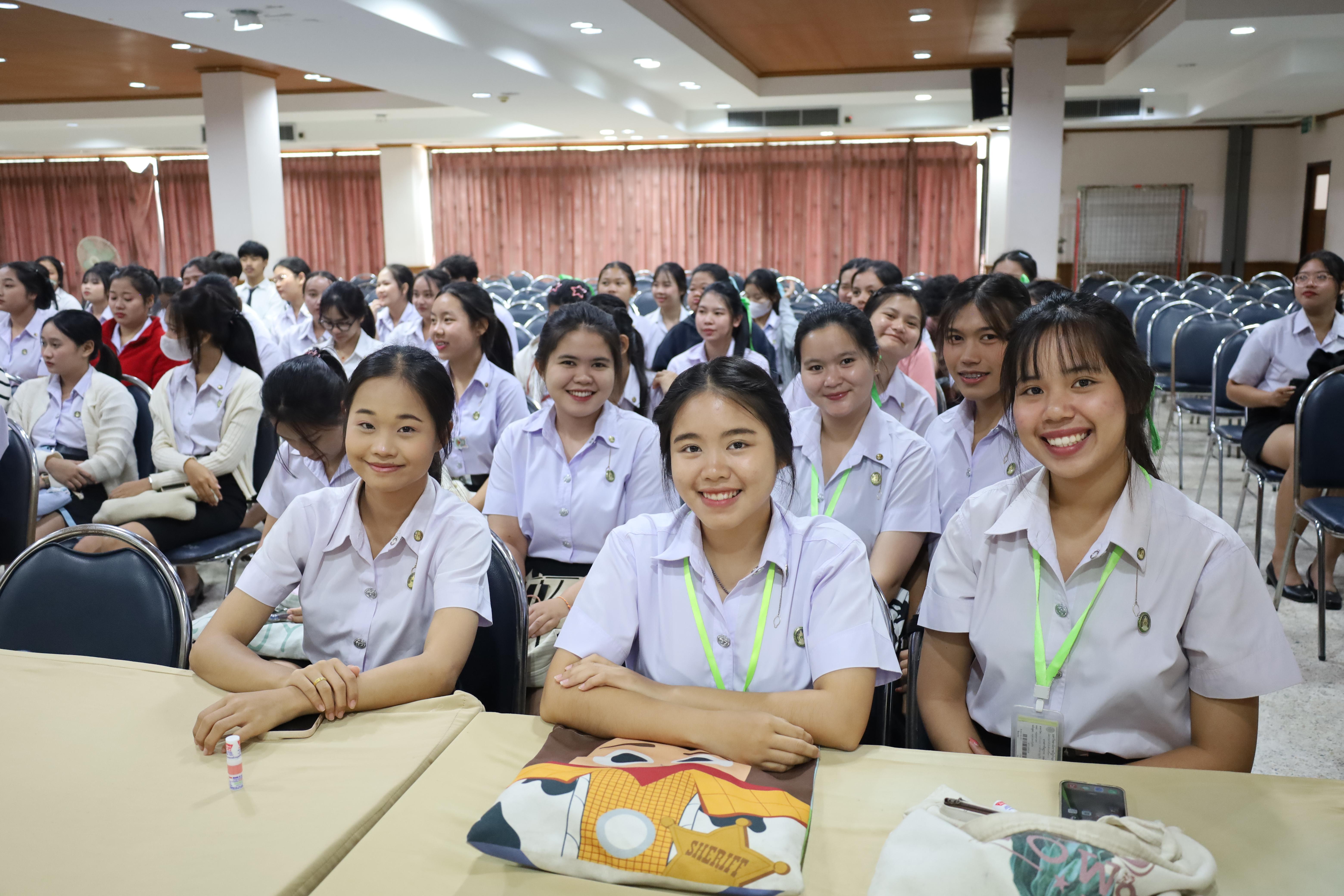 143. กิจกรรมอบรมพัฒนาทักษะนักศึกษาตามฐานสมรรถนะ ชั้นปีที่ 1 (ครูดี)