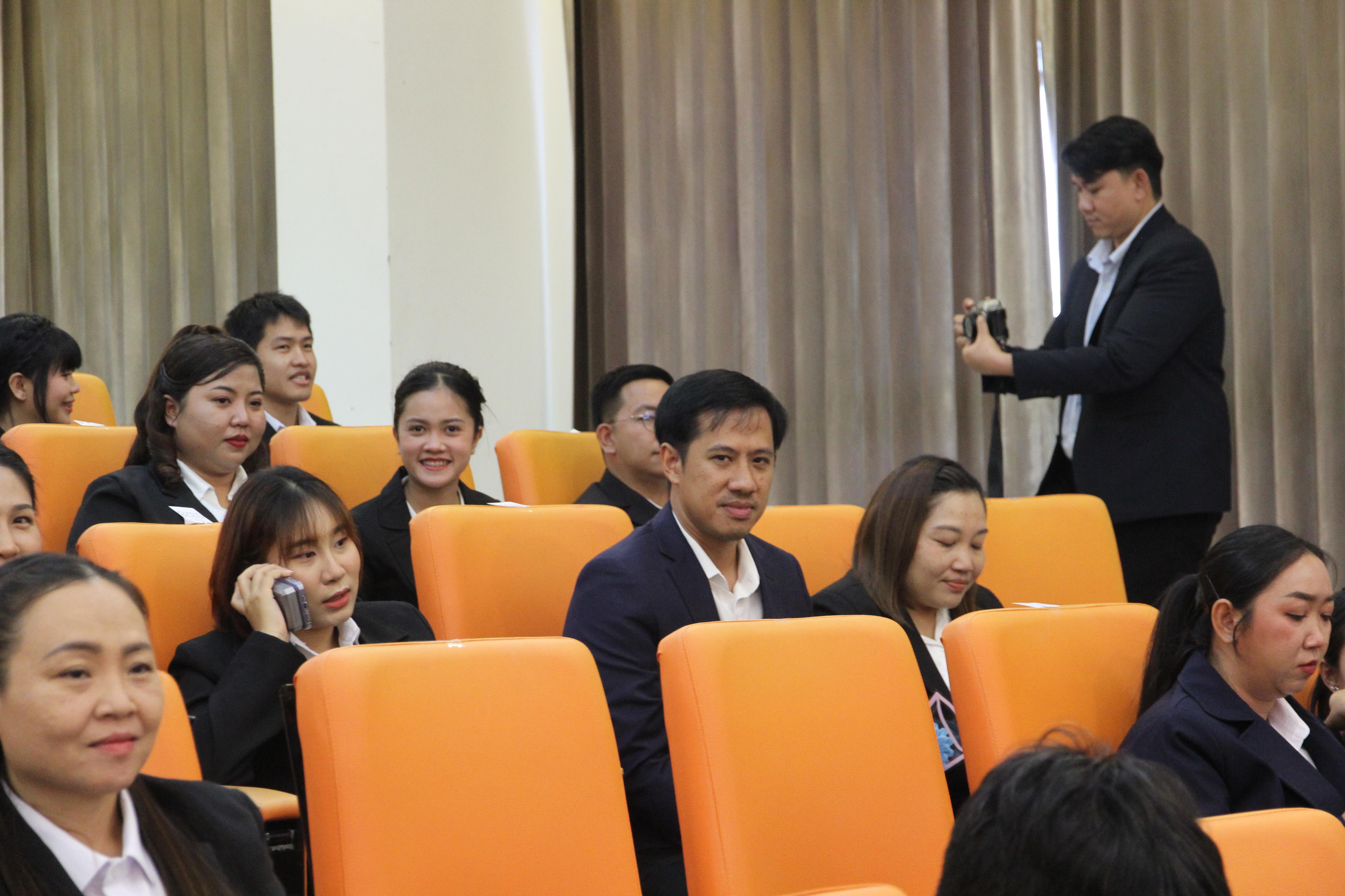 17. พิธีปัจฉิมนิเทศนักศึกษาหลักสูตรประกาศนียบัตรบัณฑิต สาขาวิชาชีพครู ประจำปีการศึกษา 2567