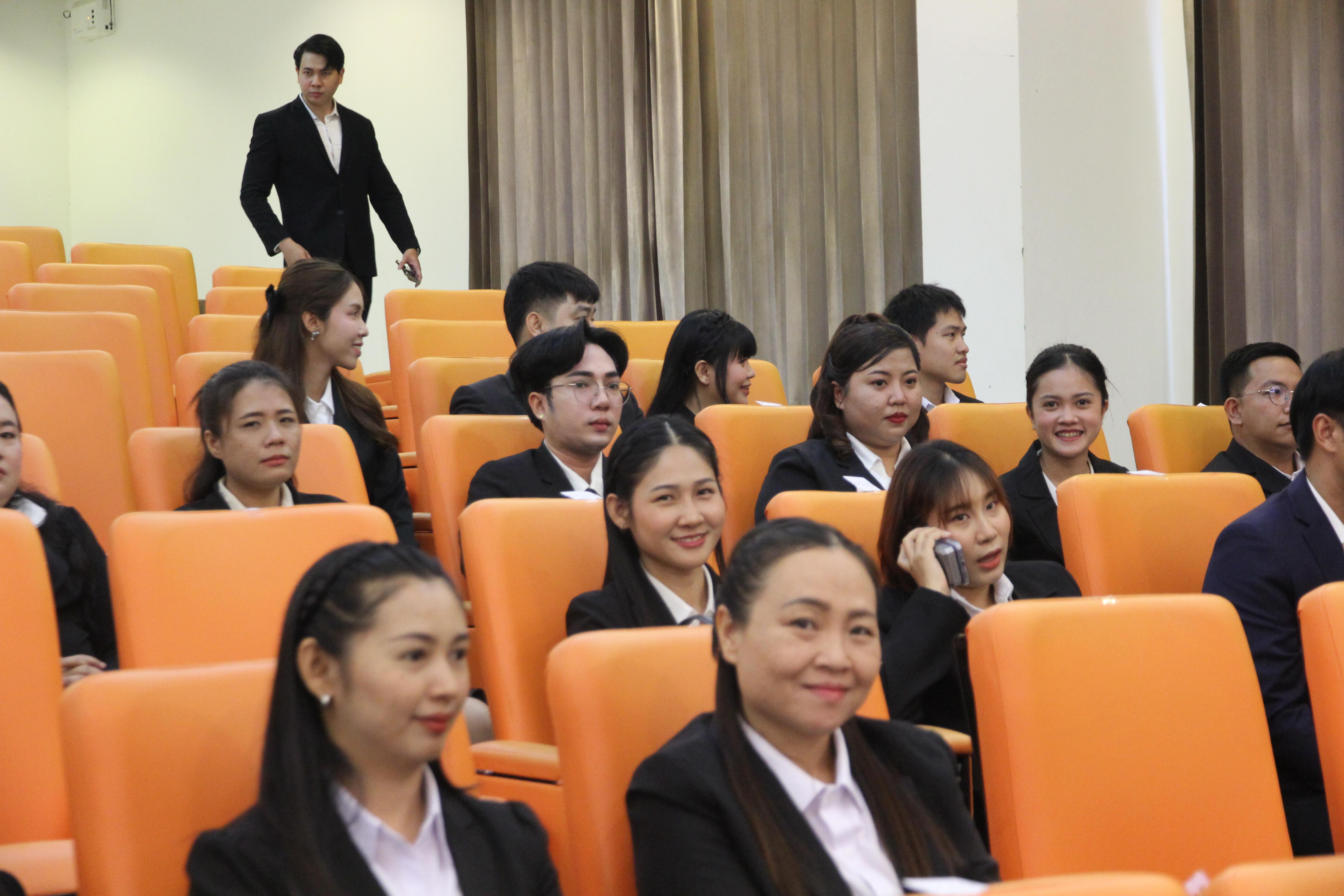 18. พิธีปัจฉิมนิเทศนักศึกษาหลักสูตรประกาศนียบัตรบัณฑิต สาขาวิชาชีพครู ประจำปีการศึกษา 2567