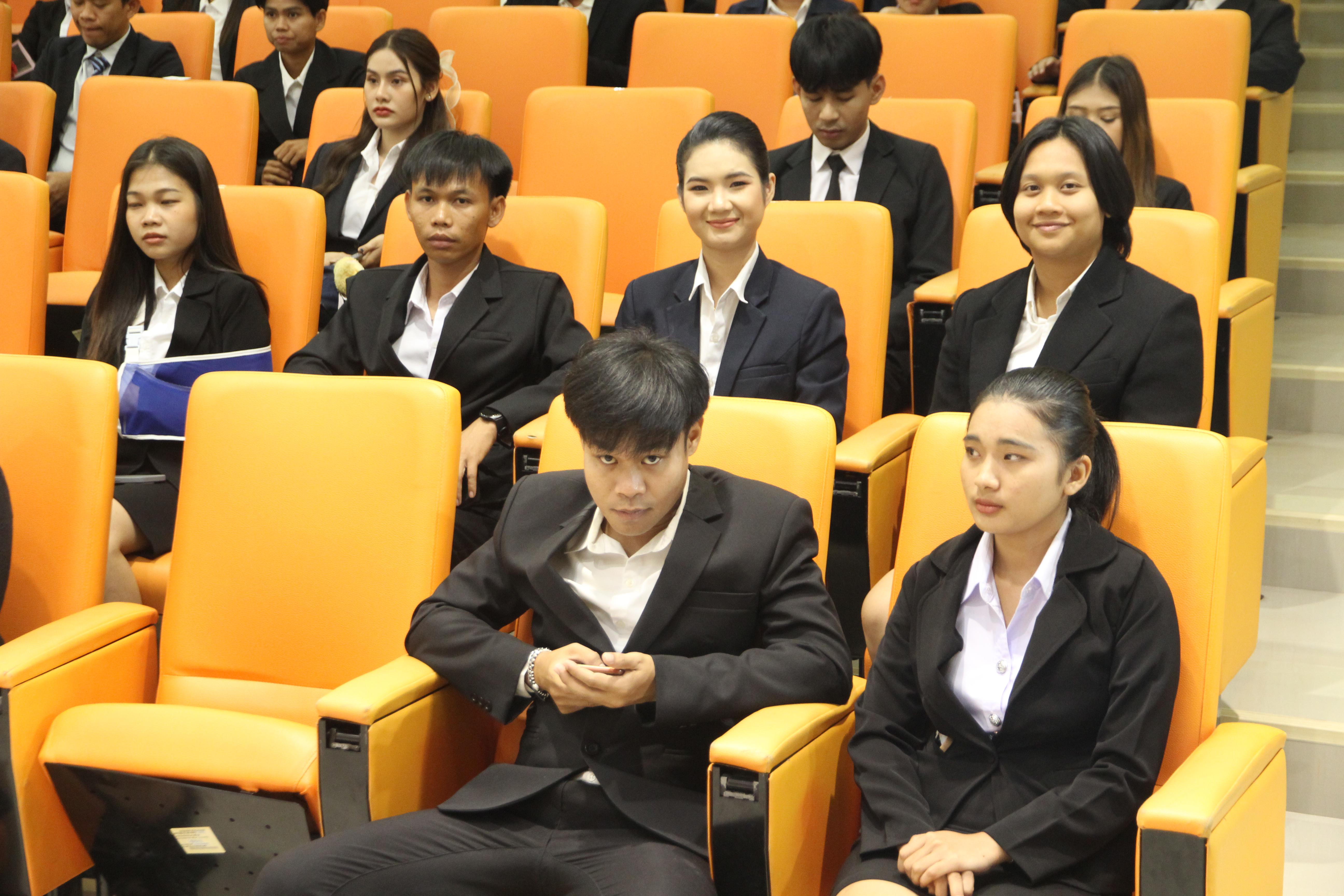 28. พิธีปัจฉิมนิเทศนักศึกษาหลักสูตรประกาศนียบัตรบัณฑิต สาขาวิชาชีพครู ประจำปีการศึกษา 2567