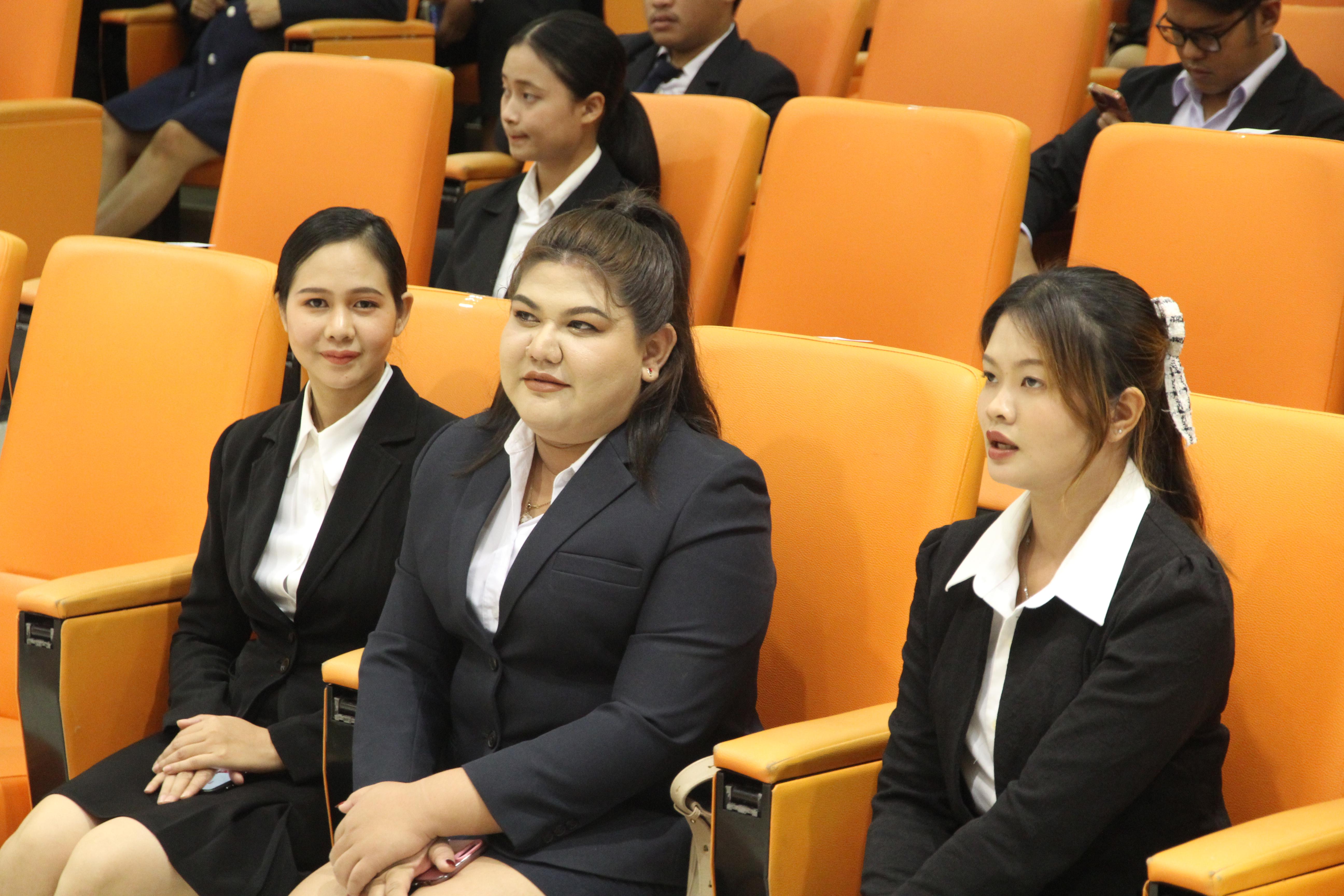 32. พิธีปัจฉิมนิเทศนักศึกษาหลักสูตรประกาศนียบัตรบัณฑิต สาขาวิชาชีพครู ประจำปีการศึกษา 2567