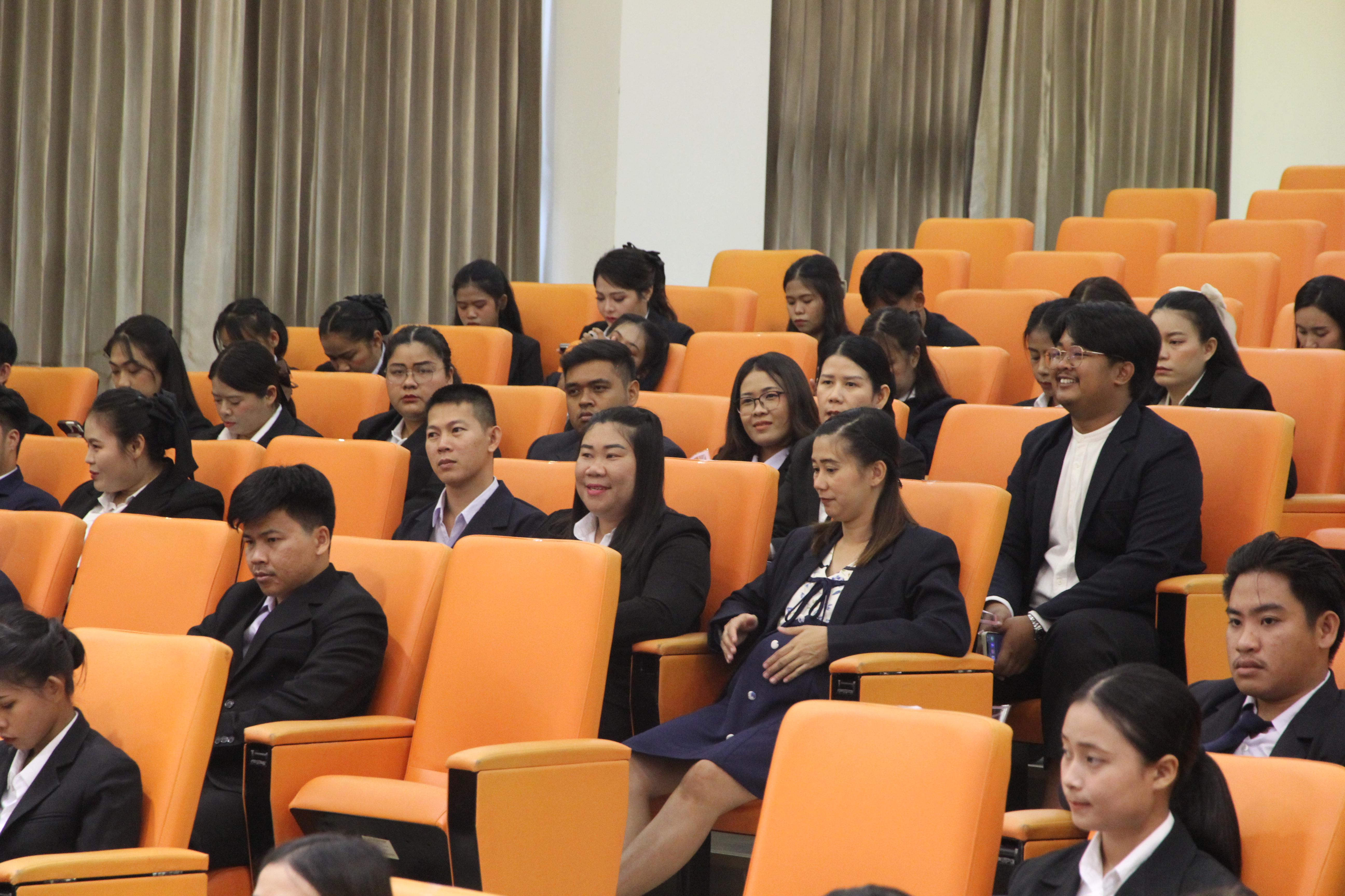 33. พิธีปัจฉิมนิเทศนักศึกษาหลักสูตรประกาศนียบัตรบัณฑิต สาขาวิชาชีพครู ประจำปีการศึกษา 2567