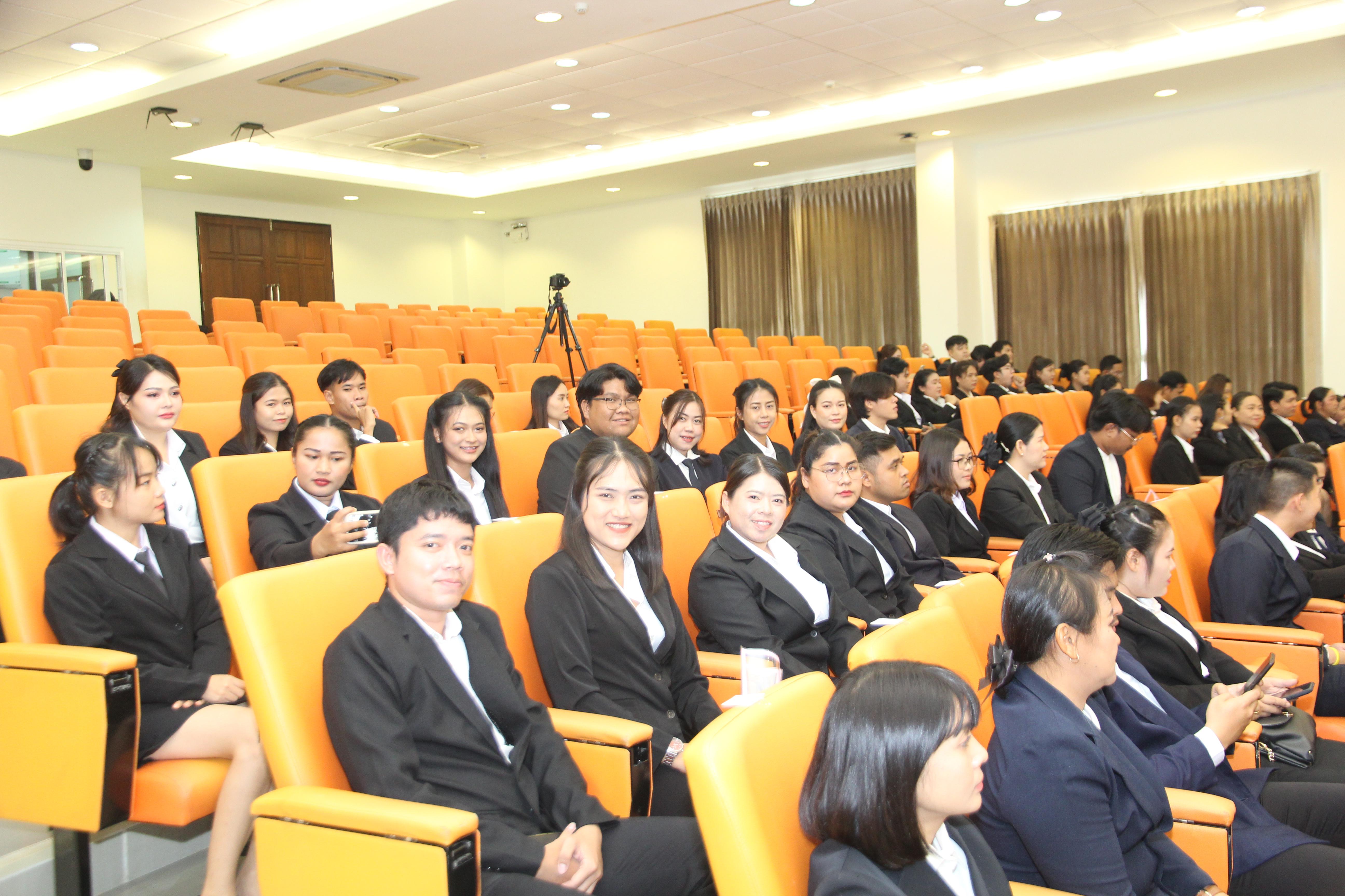 37. พิธีปัจฉิมนิเทศนักศึกษาหลักสูตรประกาศนียบัตรบัณฑิต สาขาวิชาชีพครู ประจำปีการศึกษา 2567