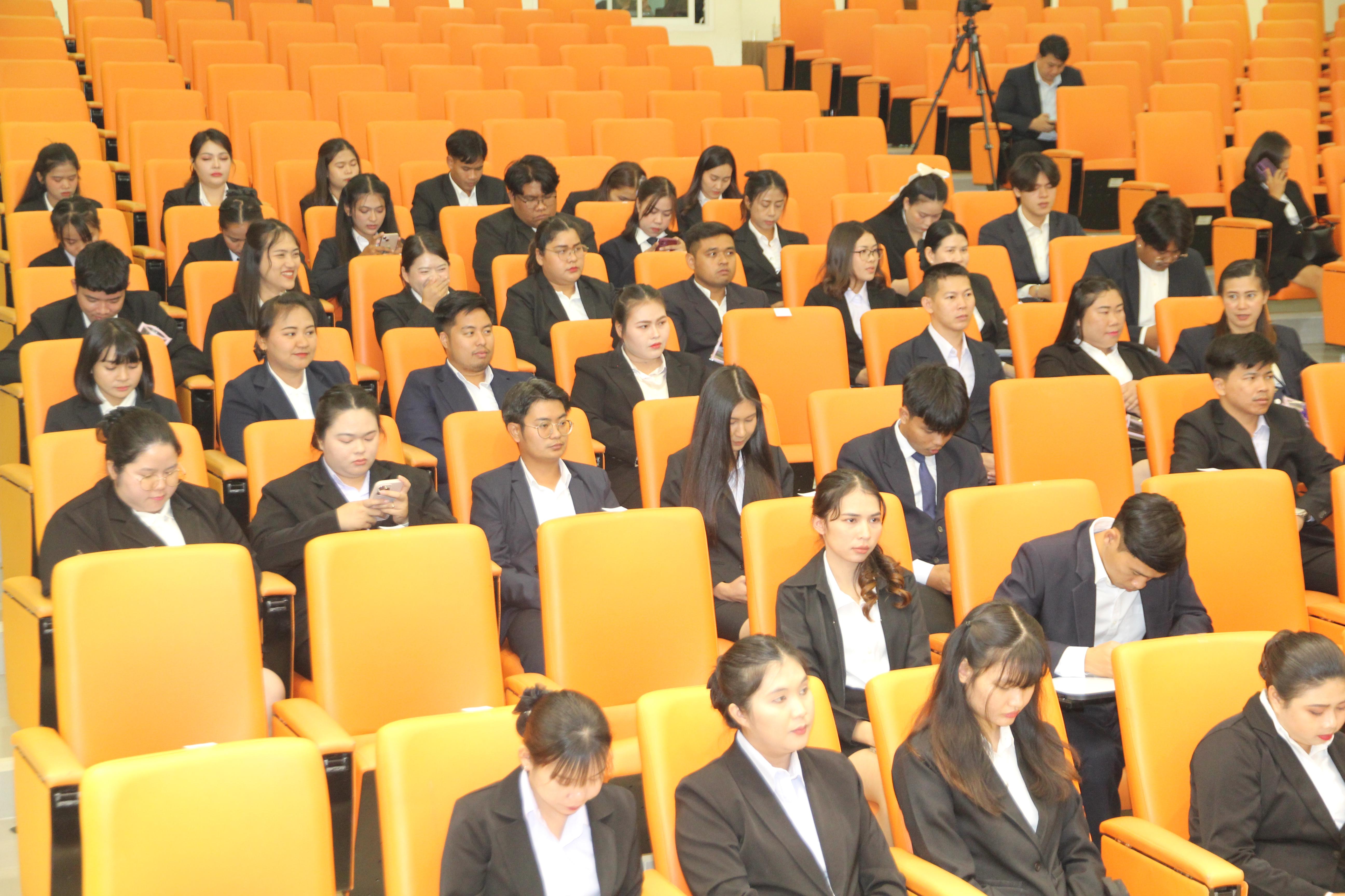 42. พิธีปัจฉิมนิเทศนักศึกษาหลักสูตรประกาศนียบัตรบัณฑิต สาขาวิชาชีพครู ประจำปีการศึกษา 2567