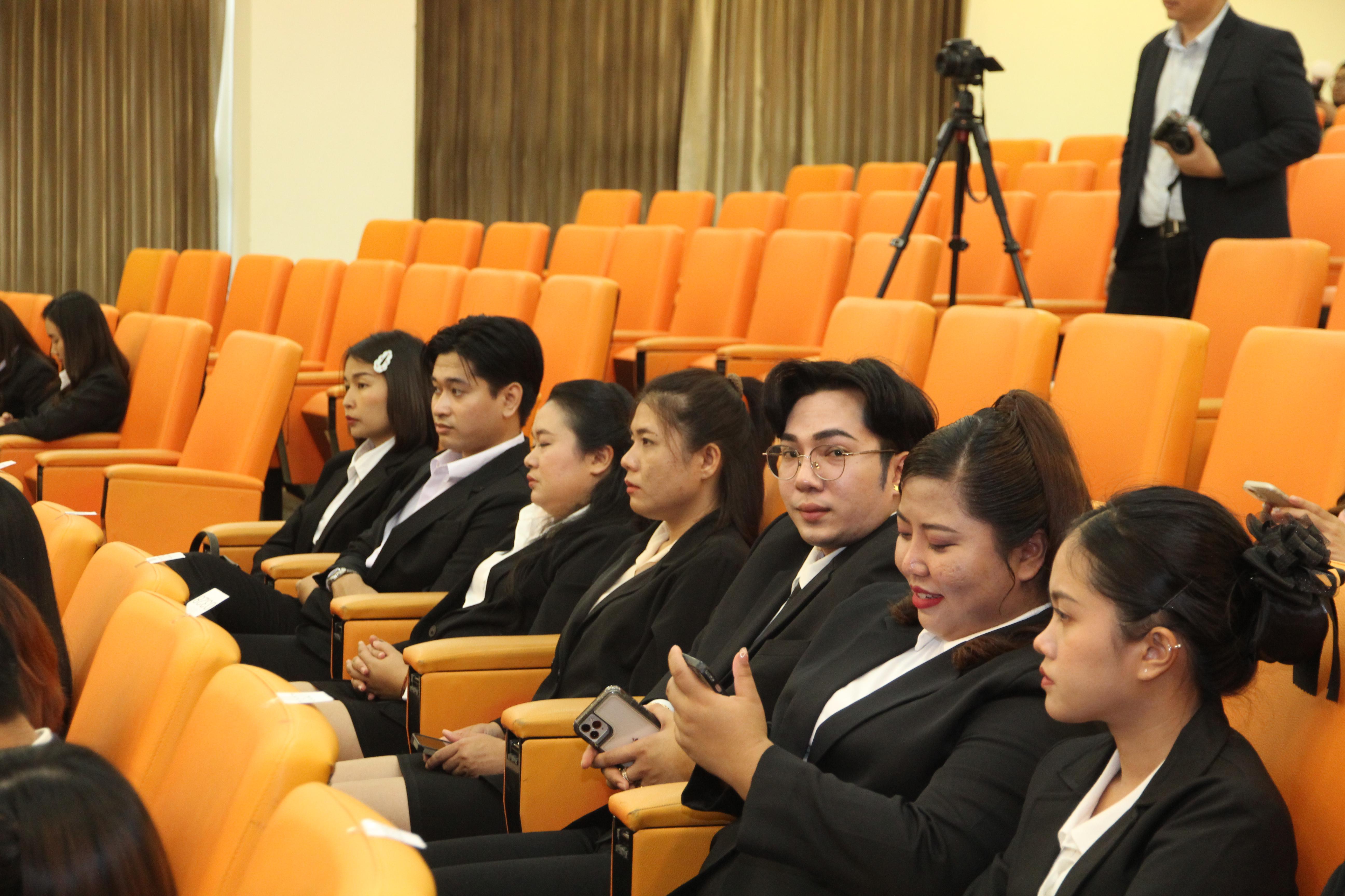 51. พิธีปัจฉิมนิเทศนักศึกษาหลักสูตรประกาศนียบัตรบัณฑิต สาขาวิชาชีพครู ประจำปีการศึกษา 2567