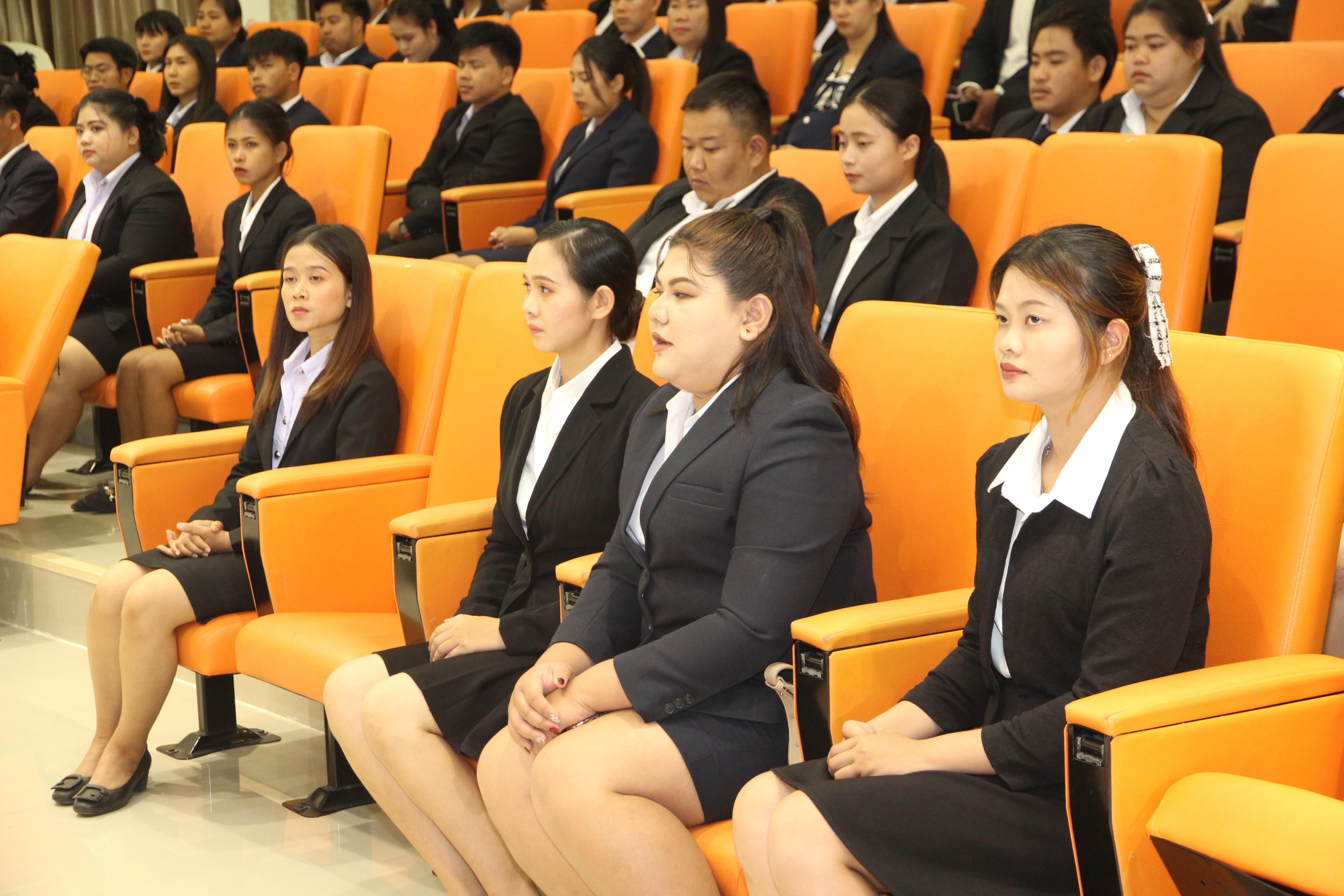 75. พิธีปัจฉิมนิเทศนักศึกษาหลักสูตรประกาศนียบัตรบัณฑิต สาขาวิชาชีพครู ประจำปีการศึกษา 2567