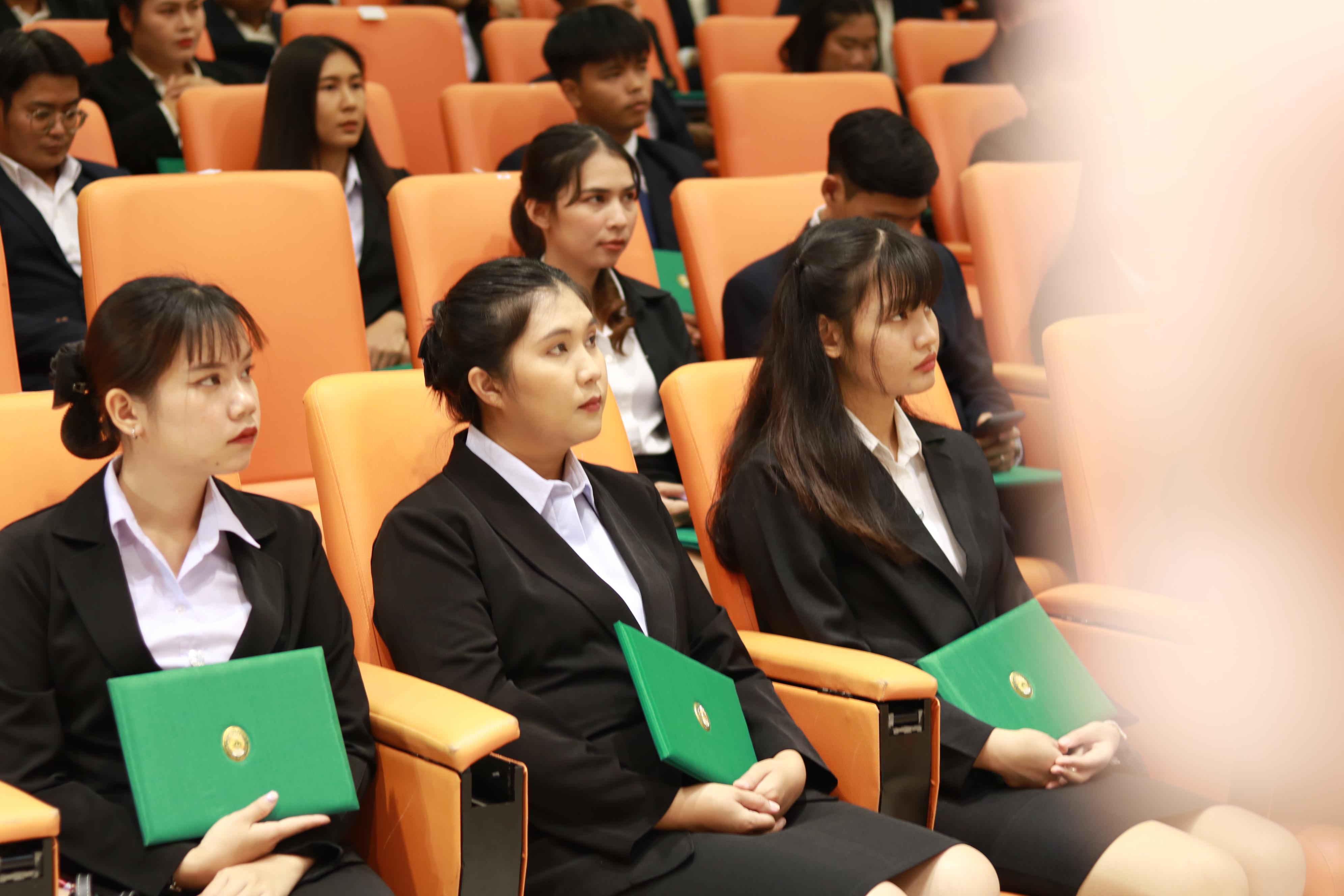 314. พิธีปัจฉิมนิเทศนักศึกษาหลักสูตรประกาศนียบัตรบัณฑิต สาขาวิชาชีพครู ประจำปีการศึกษา 2567