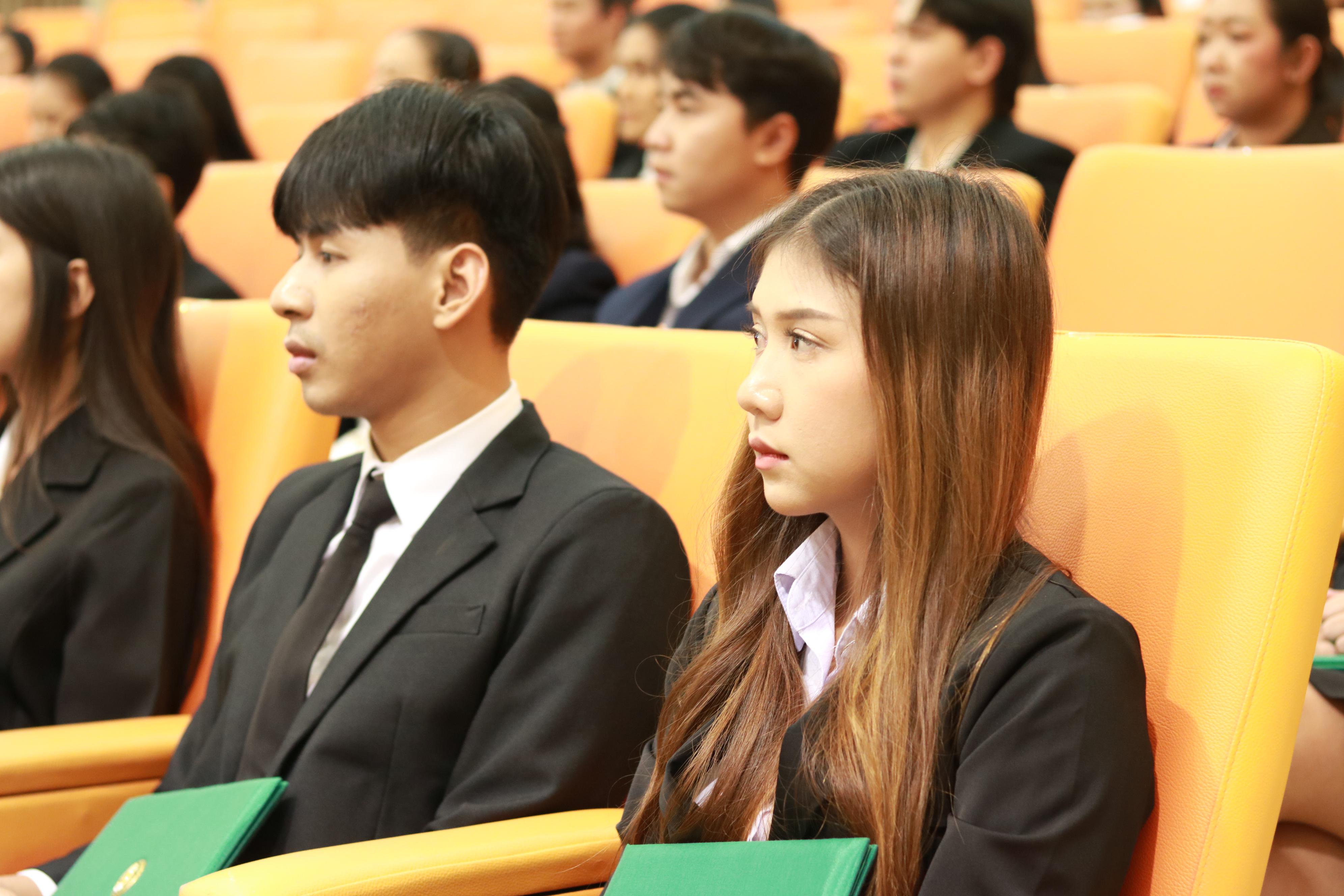 324. พิธีปัจฉิมนิเทศนักศึกษาหลักสูตรประกาศนียบัตรบัณฑิต สาขาวิชาชีพครู ประจำปีการศึกษา 2567