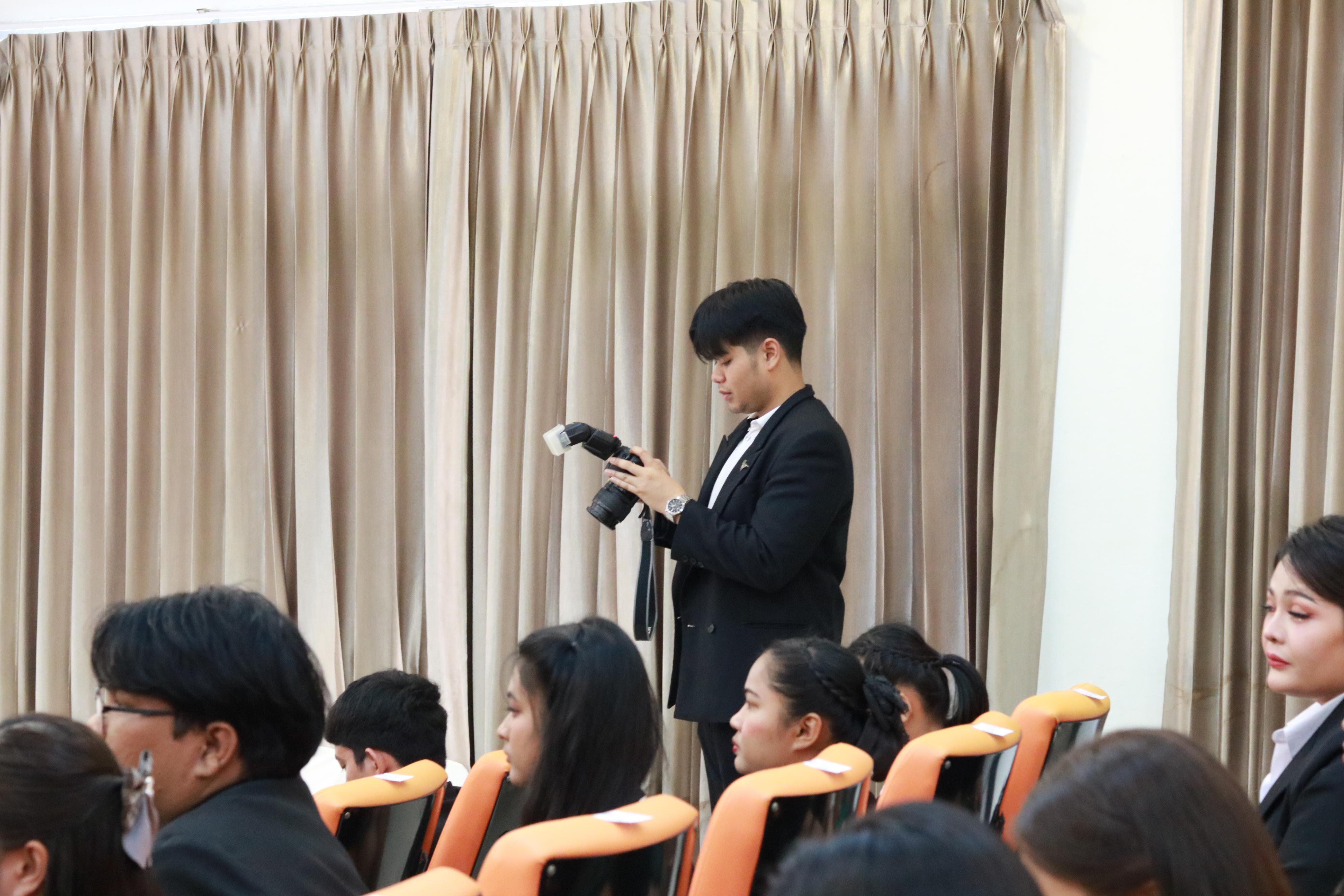 334. พิธีปัจฉิมนิเทศนักศึกษาหลักสูตรประกาศนียบัตรบัณฑิต สาขาวิชาชีพครู ประจำปีการศึกษา 2567