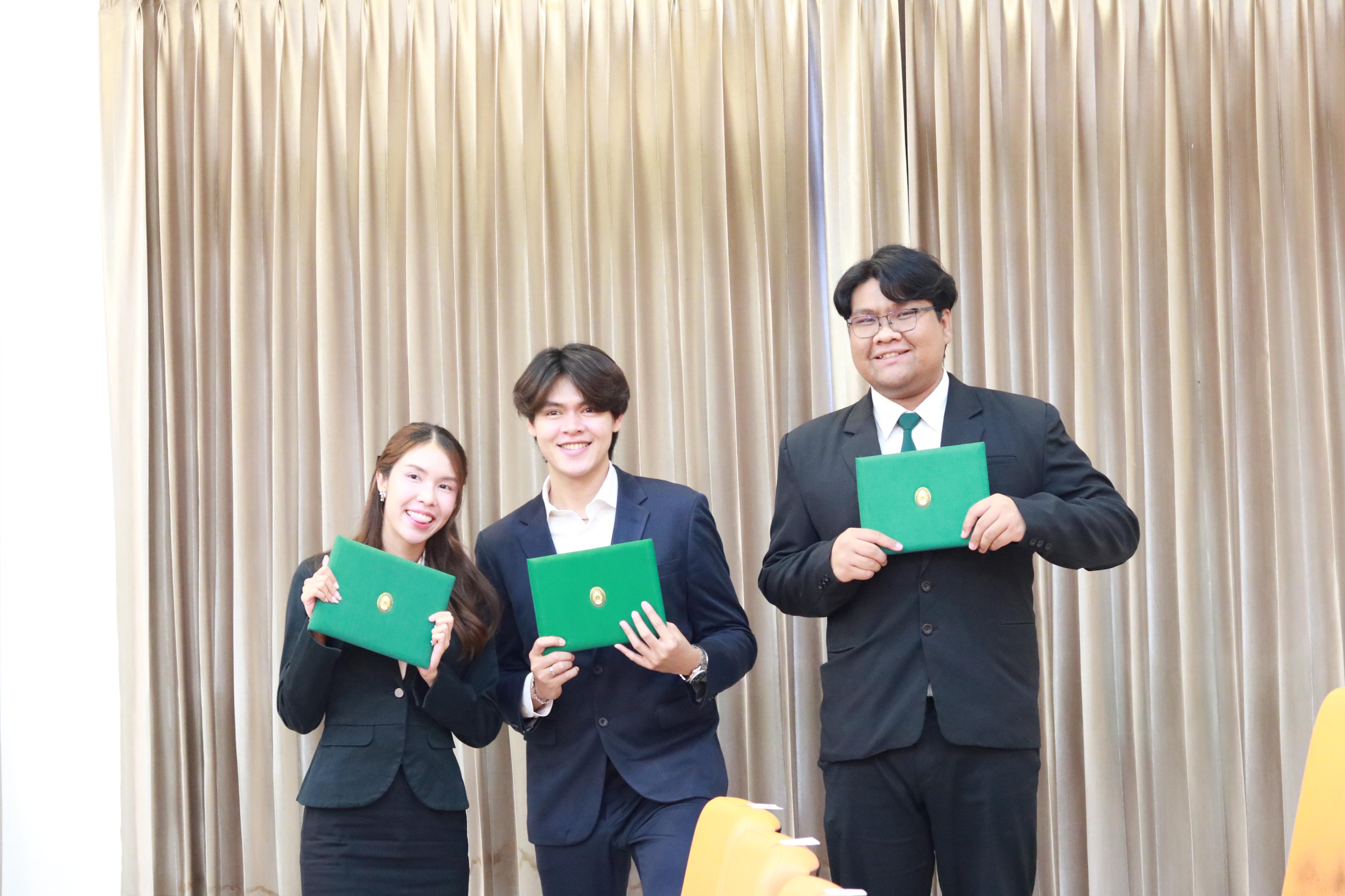 379. พิธีปัจฉิมนิเทศนักศึกษาหลักสูตรประกาศนียบัตรบัณฑิต สาขาวิชาชีพครู ประจำปีการศึกษา 2567
