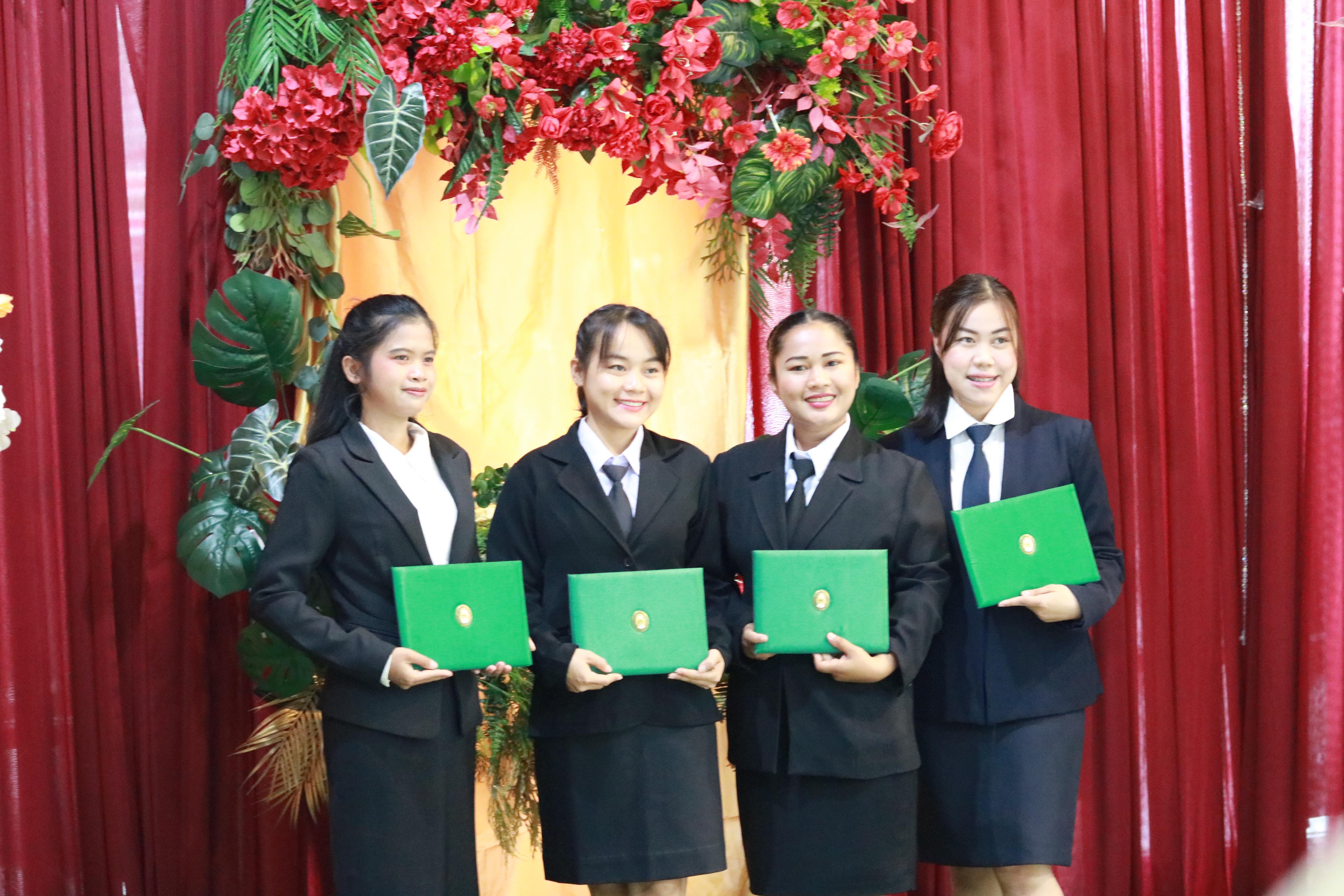382. พิธีปัจฉิมนิเทศนักศึกษาหลักสูตรประกาศนียบัตรบัณฑิต สาขาวิชาชีพครู ประจำปีการศึกษา 2567