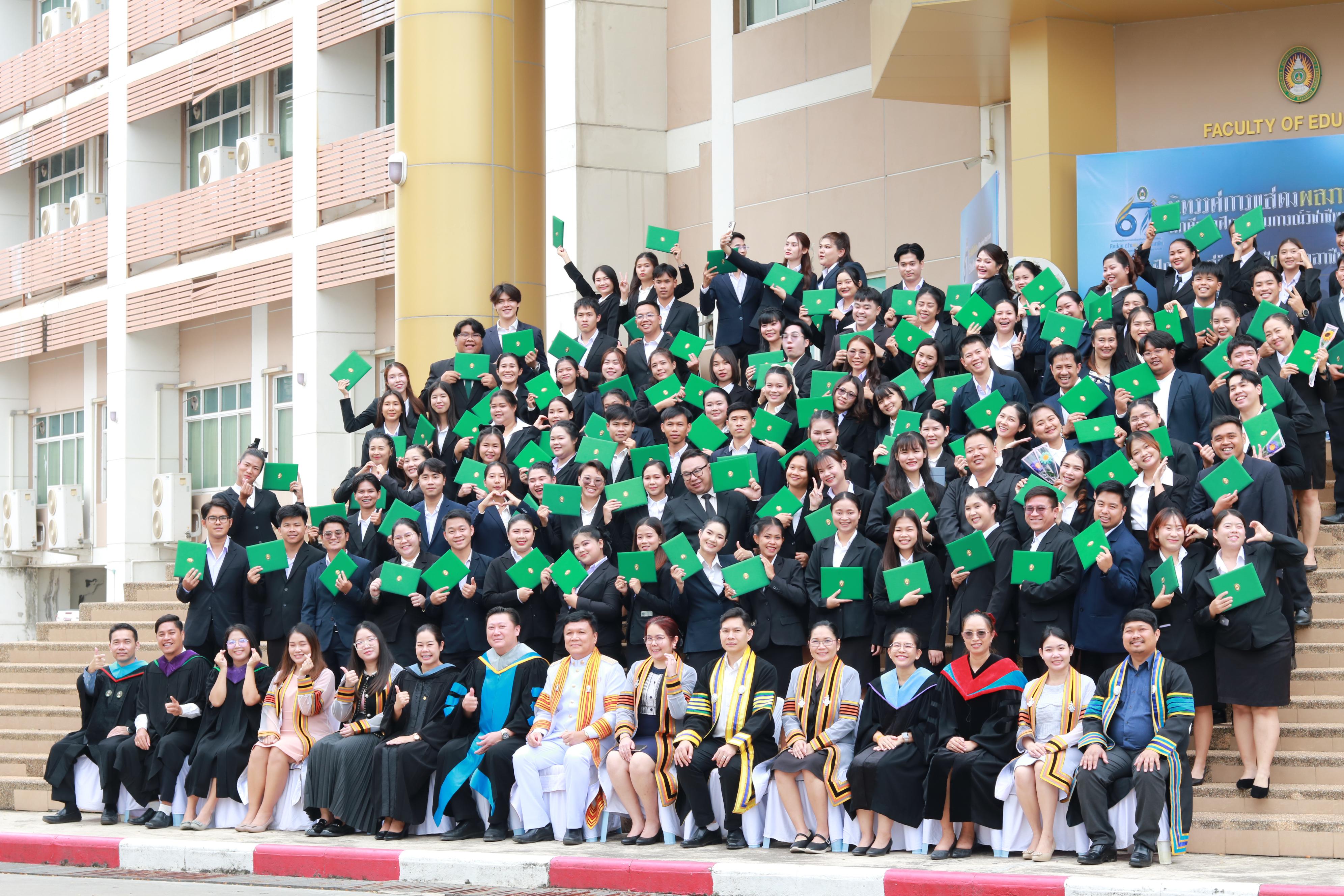 393. พิธีปัจฉิมนิเทศนักศึกษาหลักสูตรประกาศนียบัตรบัณฑิต สาขาวิชาชีพครู ประจำปีการศึกษา 2567
