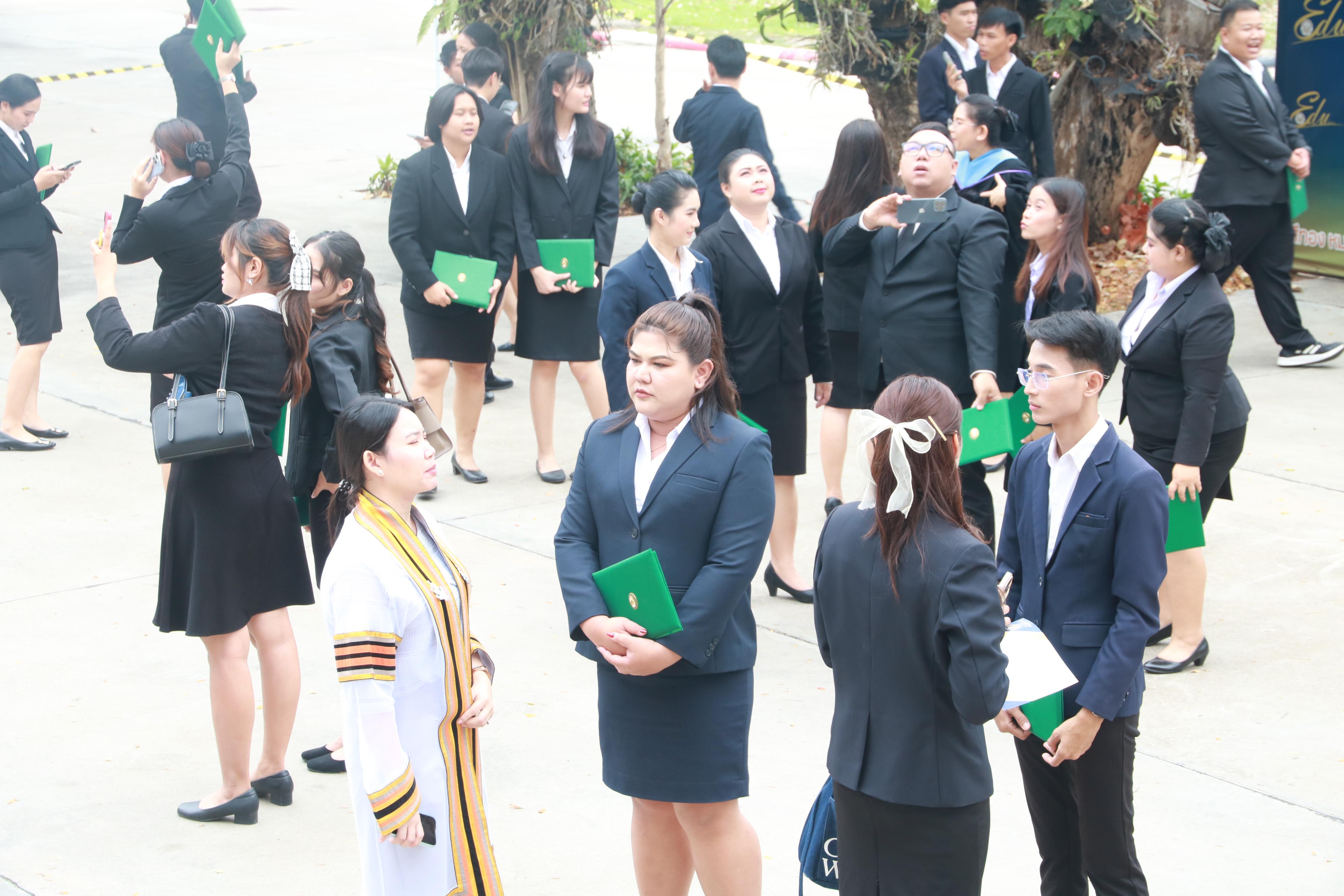 426. พิธีปัจฉิมนิเทศนักศึกษาหลักสูตรประกาศนียบัตรบัณฑิต สาขาวิชาชีพครู ประจำปีการศึกษา 2567