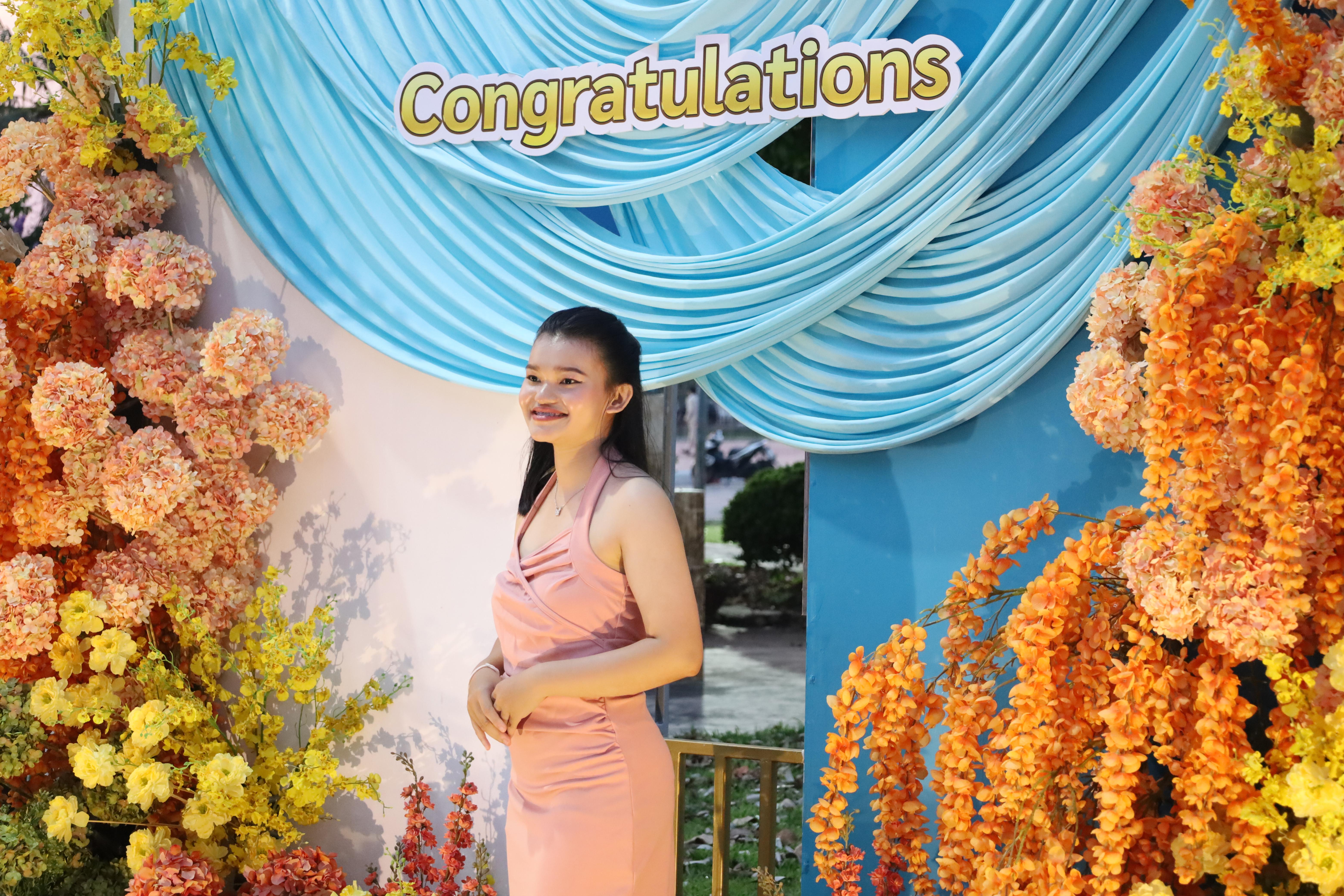 12. งานราตรีสีฟ้า