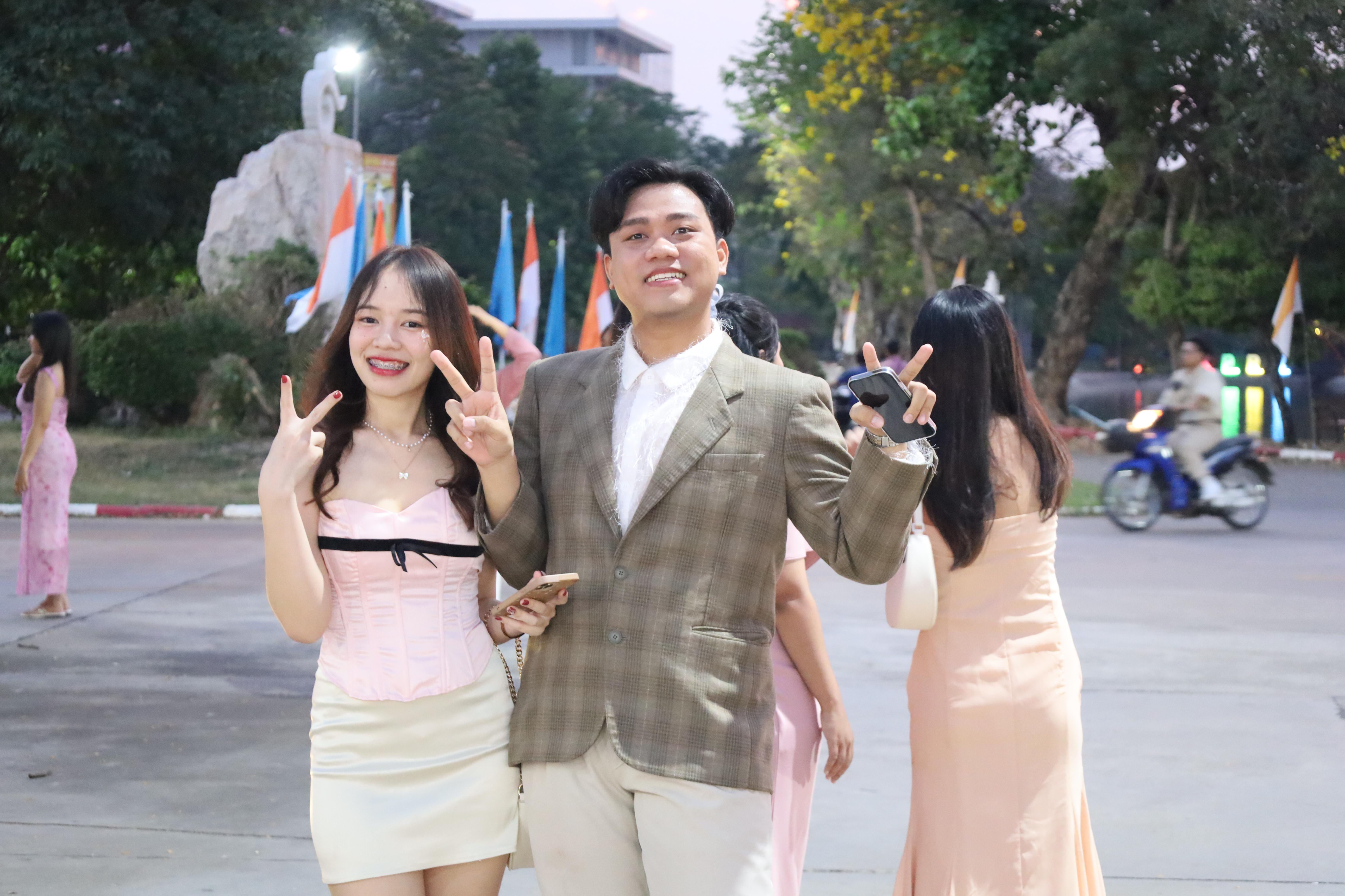 37. งานราตรีสีฟ้า