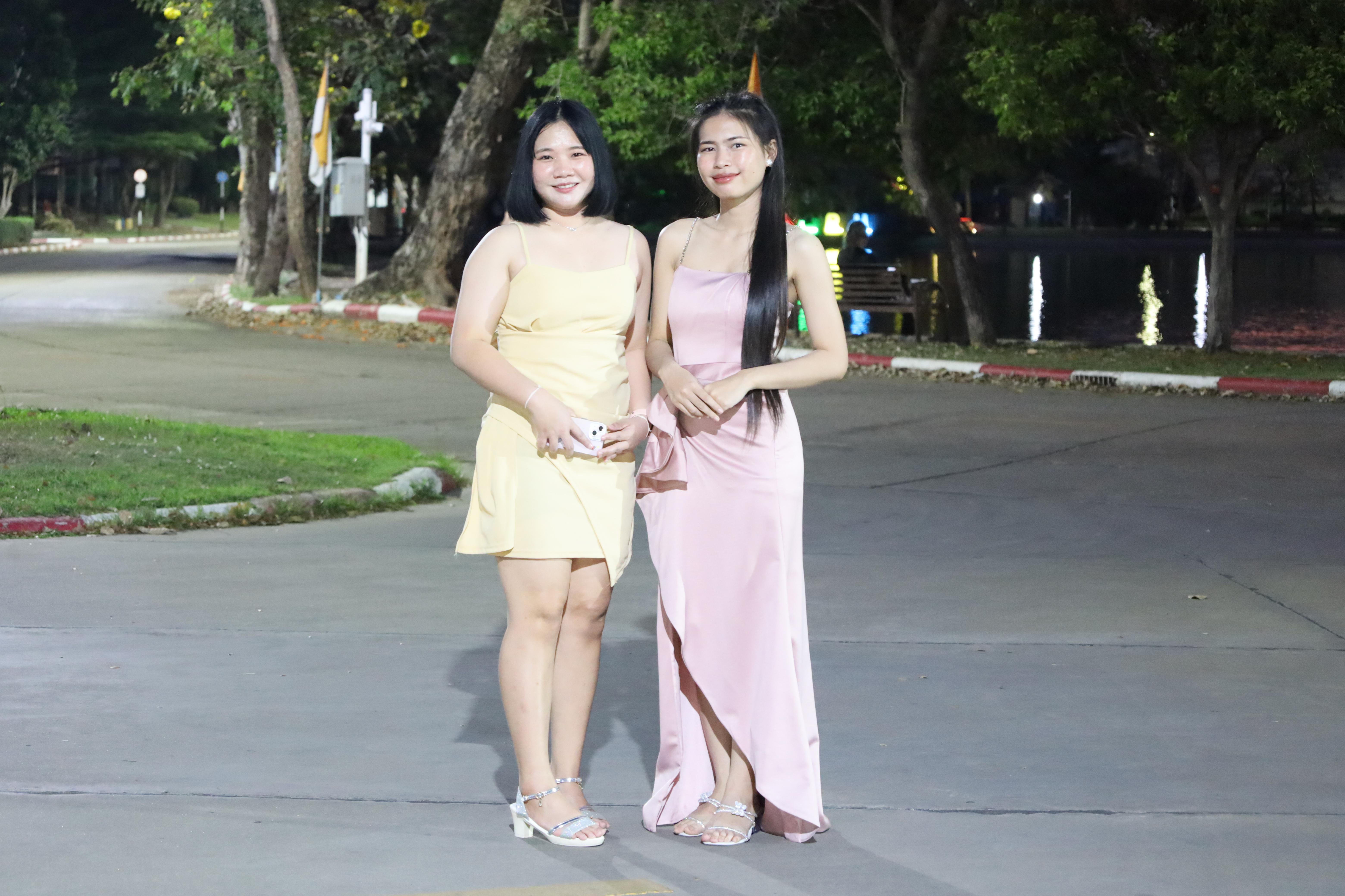 80. งานราตรีสีฟ้า