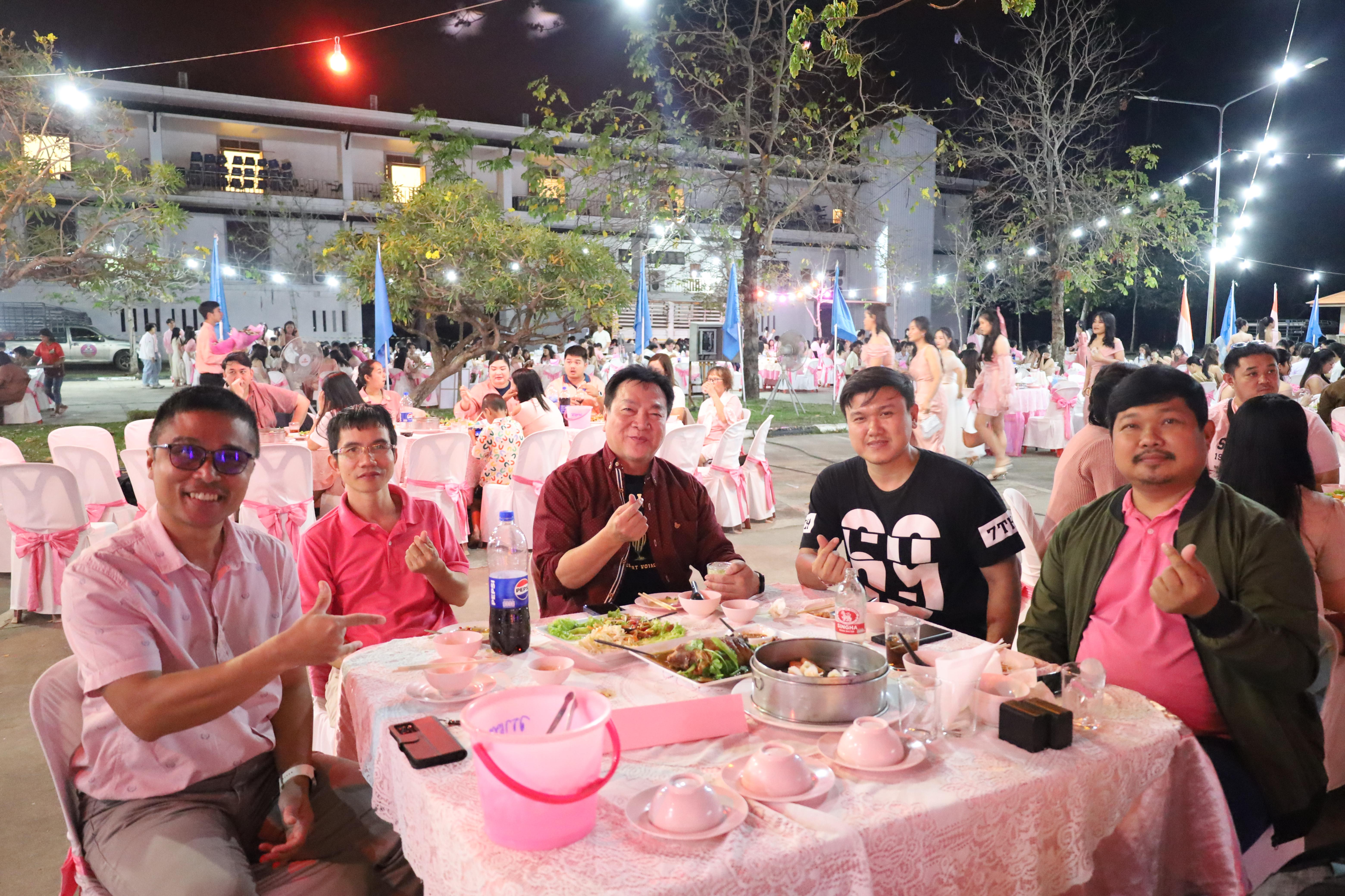 107. งานราตรีสีฟ้า