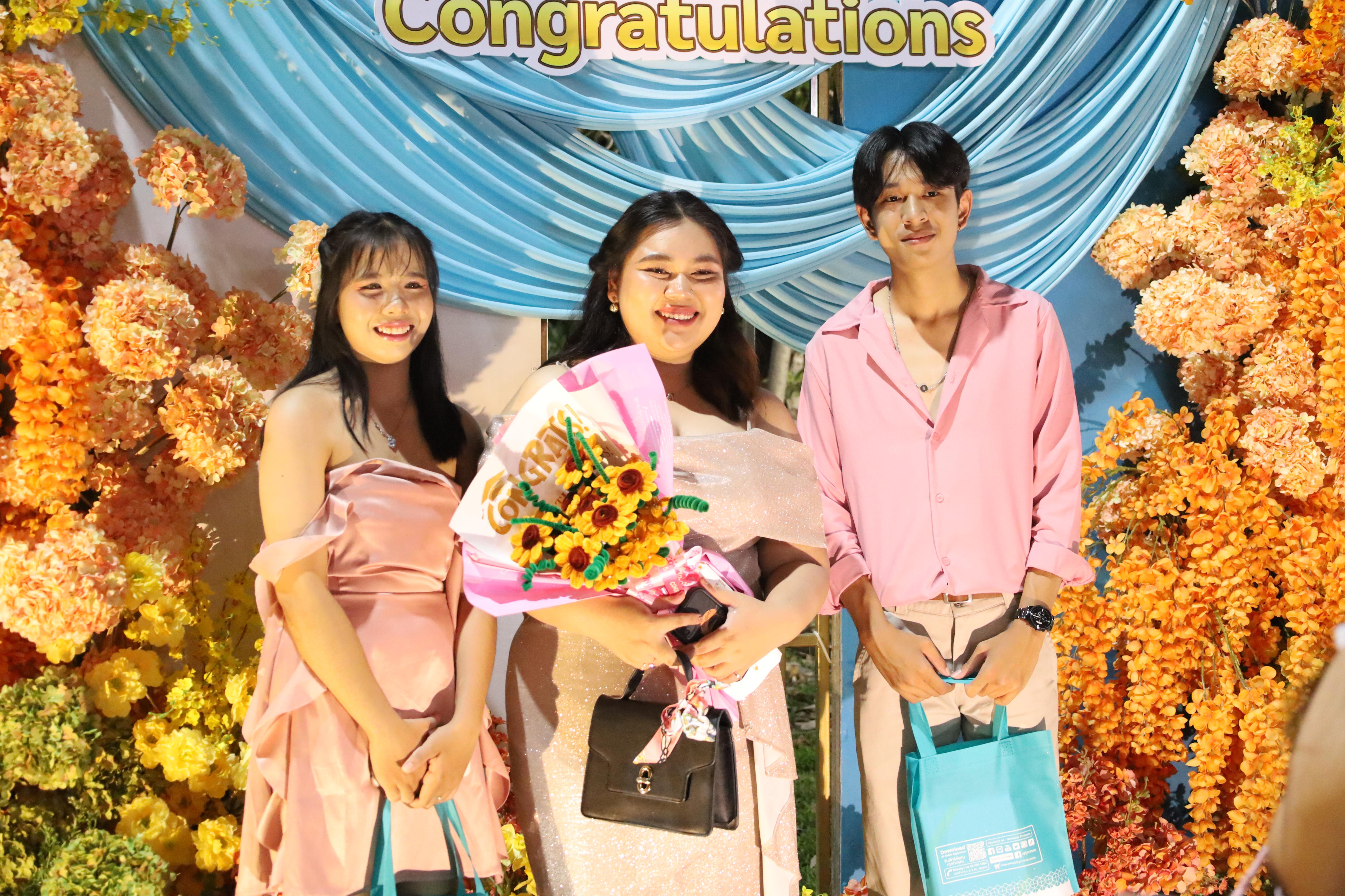 126. งานราตรีสีฟ้า