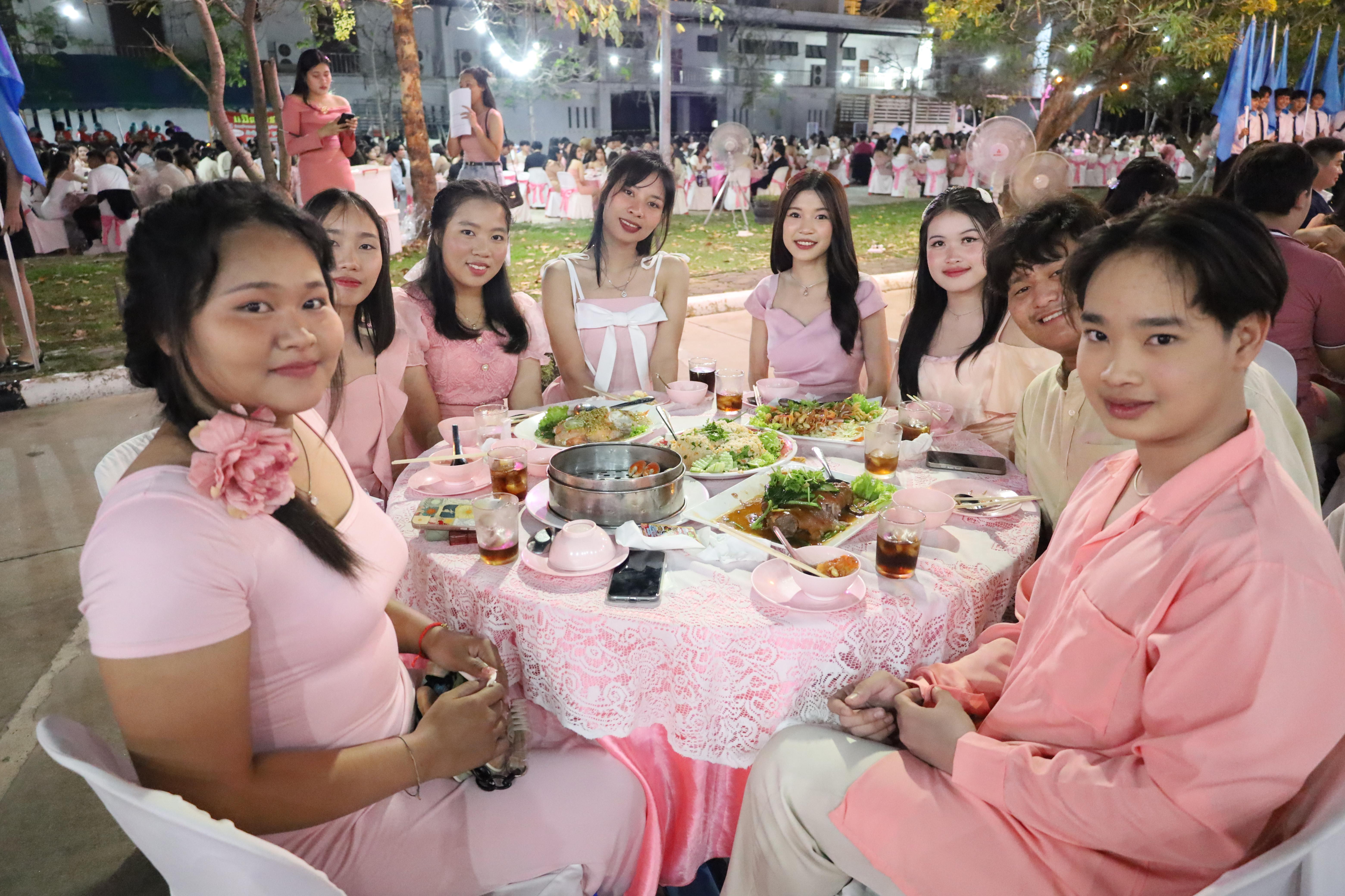151. งานราตรีสีฟ้า