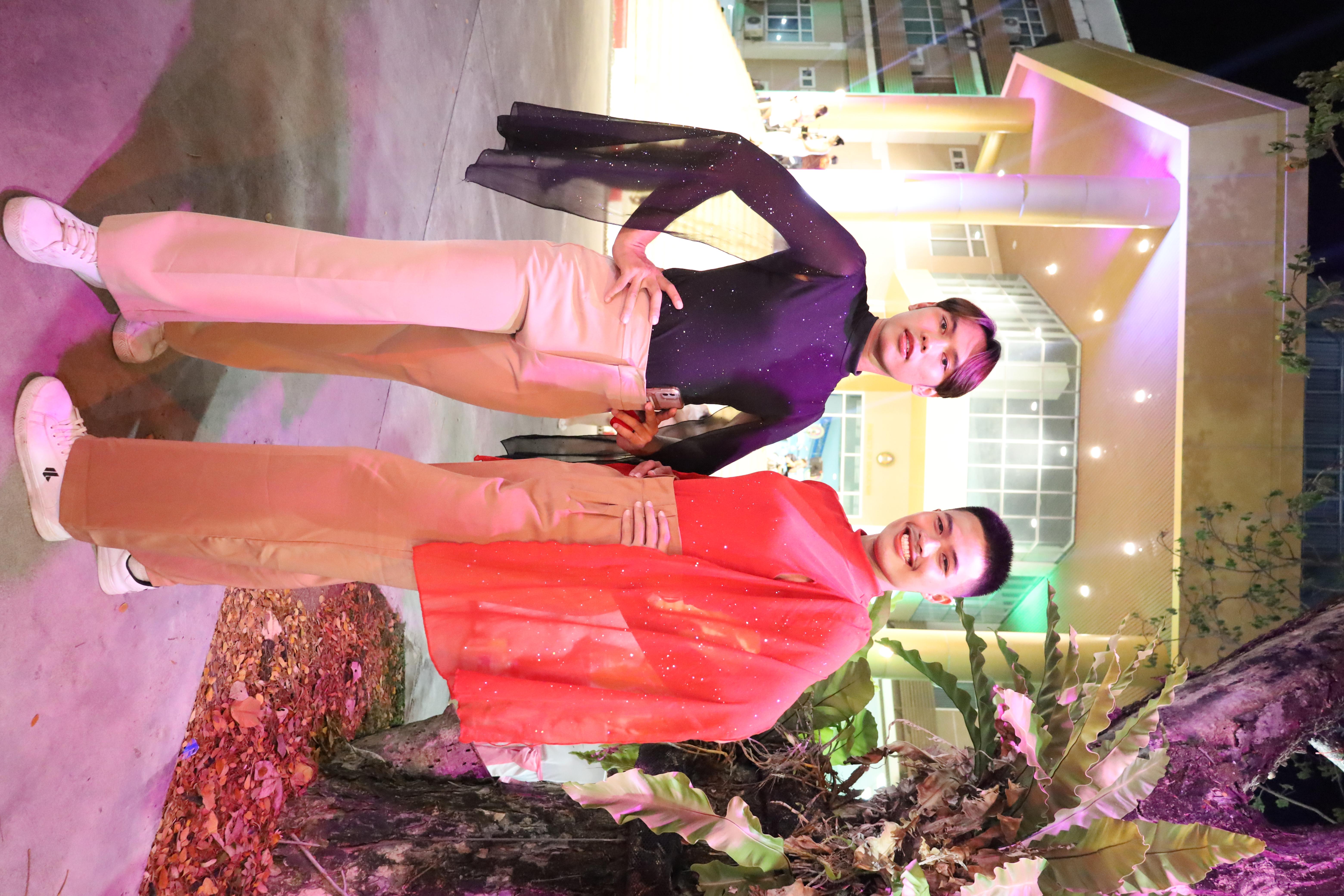 309. งานราตรีสีฟ้า